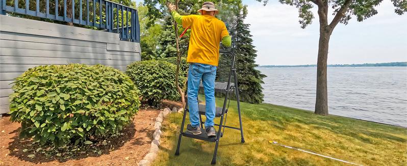 2/3 Step Ladder, 800lbs Sturdy Portable Ladder, Folding Step Stool with Wide Anti-Slip Pedal, Cushioned Handle, Lightweight Step Stool for Home Kitchen and Outdoor