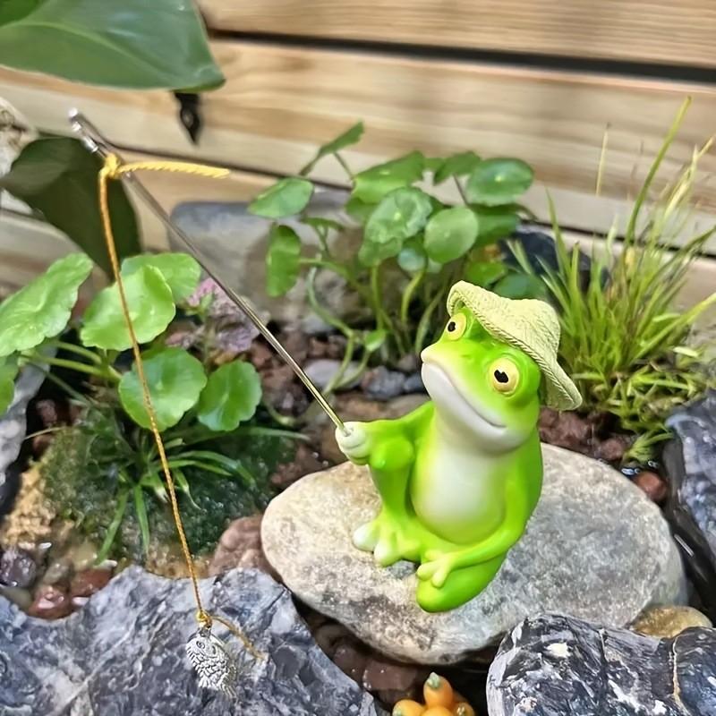 Fishing Frog Outdoor Garden Decor, Resin Miniature Fishing Frog Sculpture, Creative Landscape Ornament for Fish Pond and Courtyard