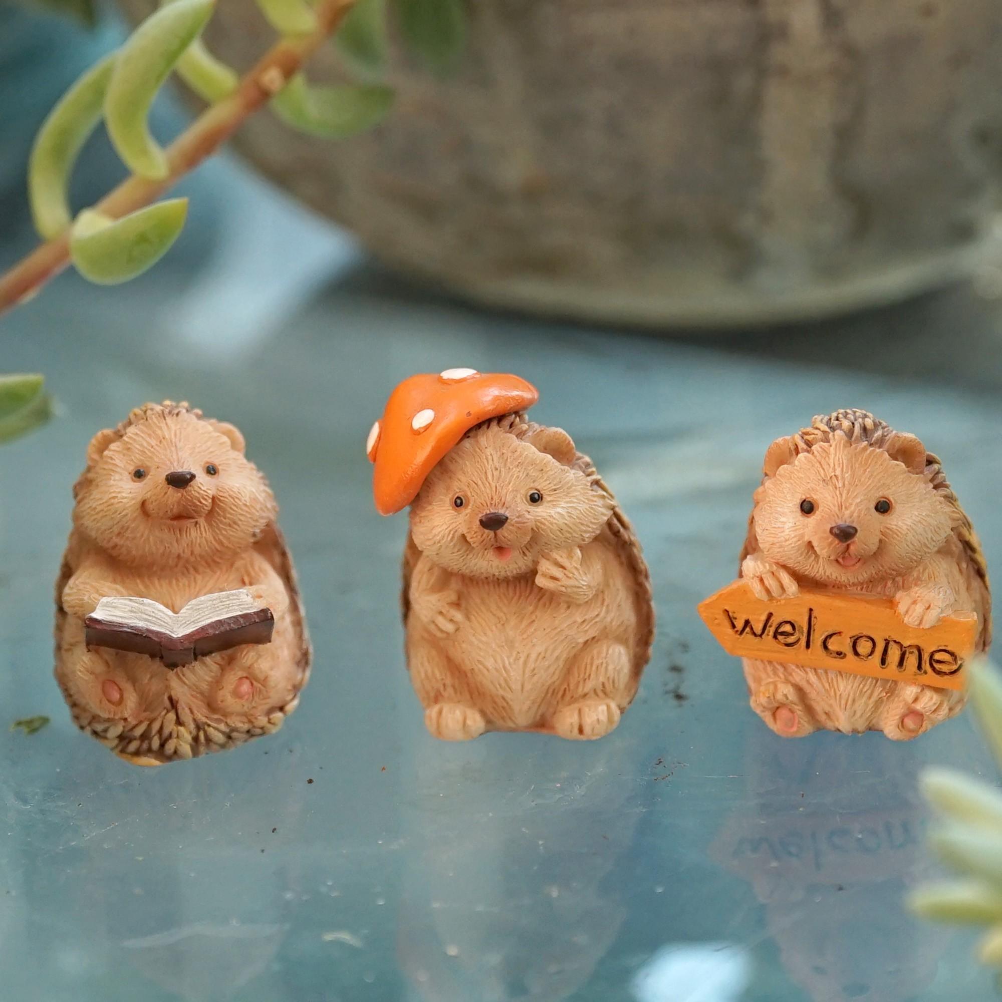 Cute Hedgehog Resin Craft Decorative Succulent Planter Pot, Garden Three Little Hedgehogs Animal Ornament, Balcony Plant Holder