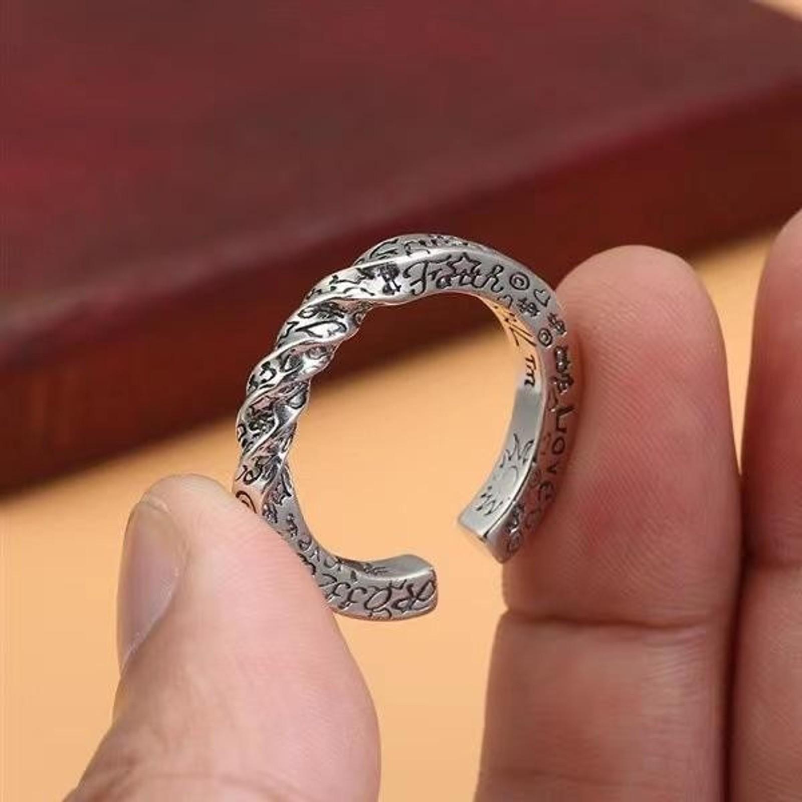 [Summer Offer] Smiley Face Graffiti Ring Niche Retro Personality Open Fashion Ring Trendy Singles Jewelry