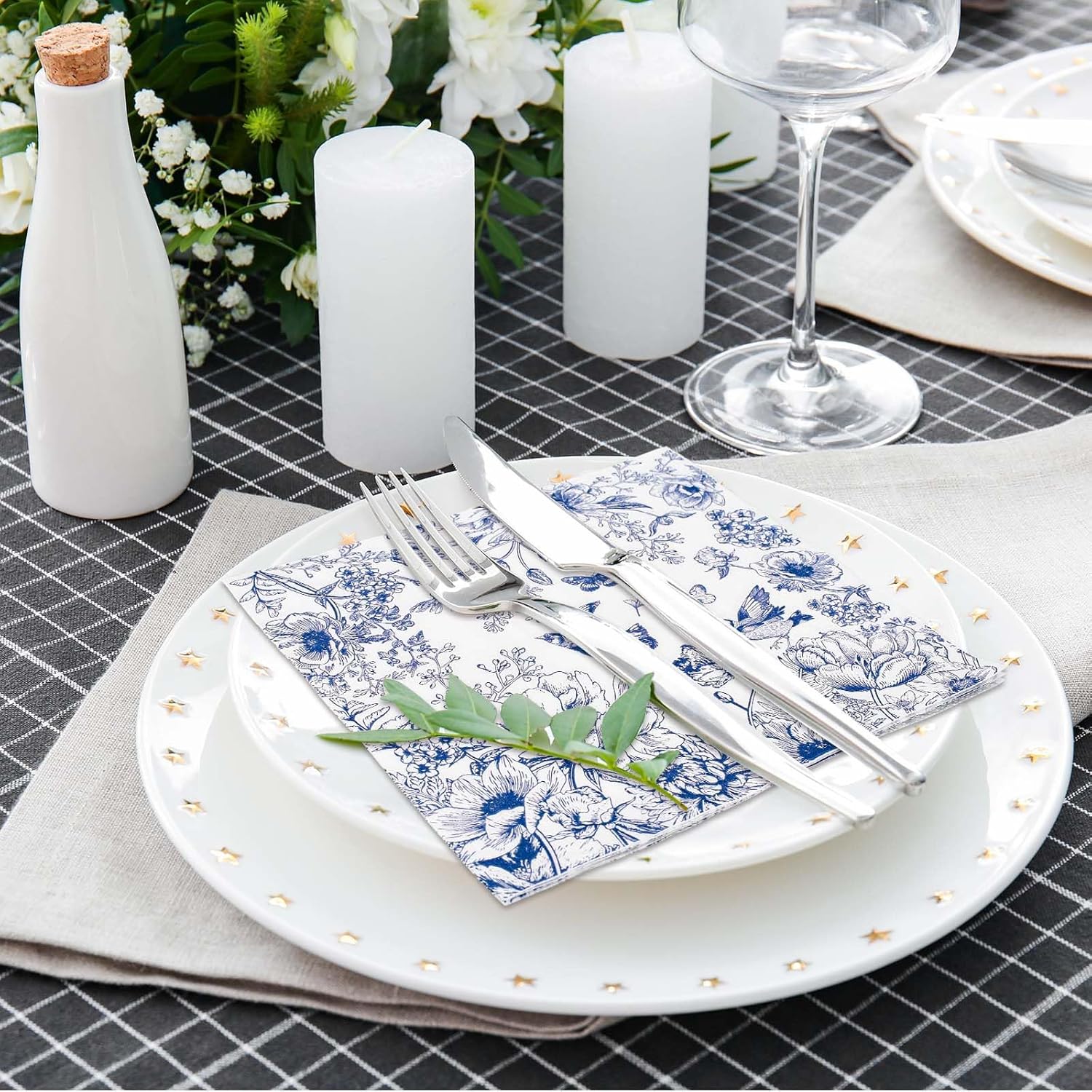 Blue Floral Bird Pattern Napkins, 2 Packs (20 Sheets/pack), Traditional Style Disposable Napkins for Wedding Party Decorations
