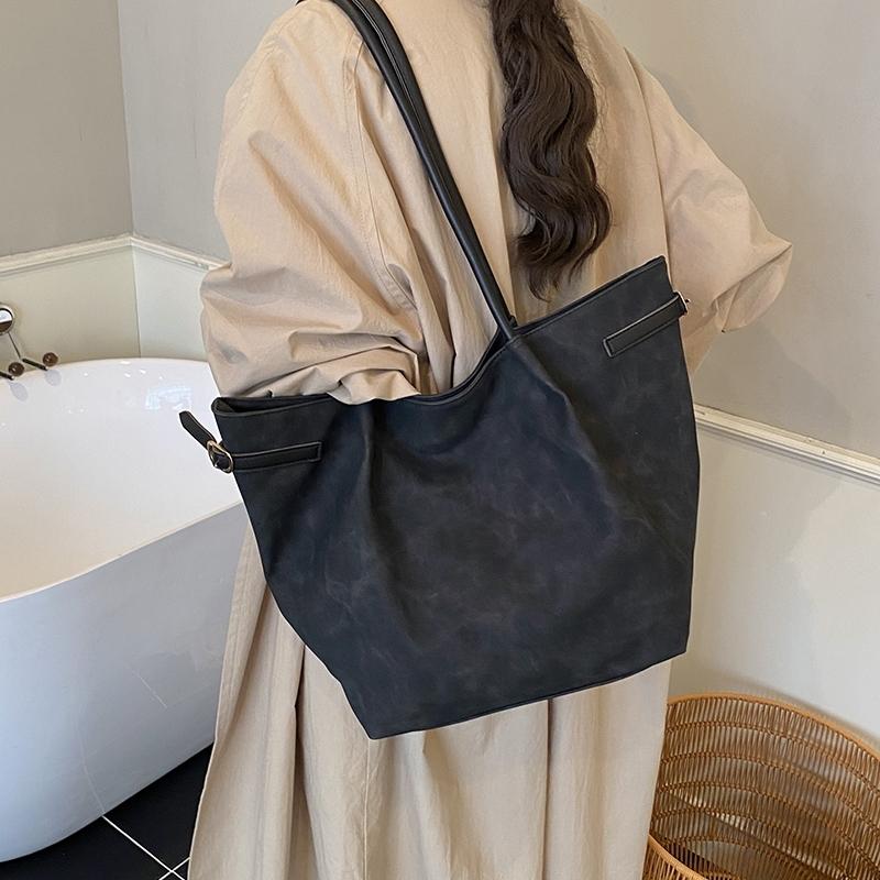 Elegant Vintage Bag, Large Capacity Shoulder Bag, Commuter Handbag, Daily Commuter Purse, Simple Versatile Daily Use for Women, All Seasons