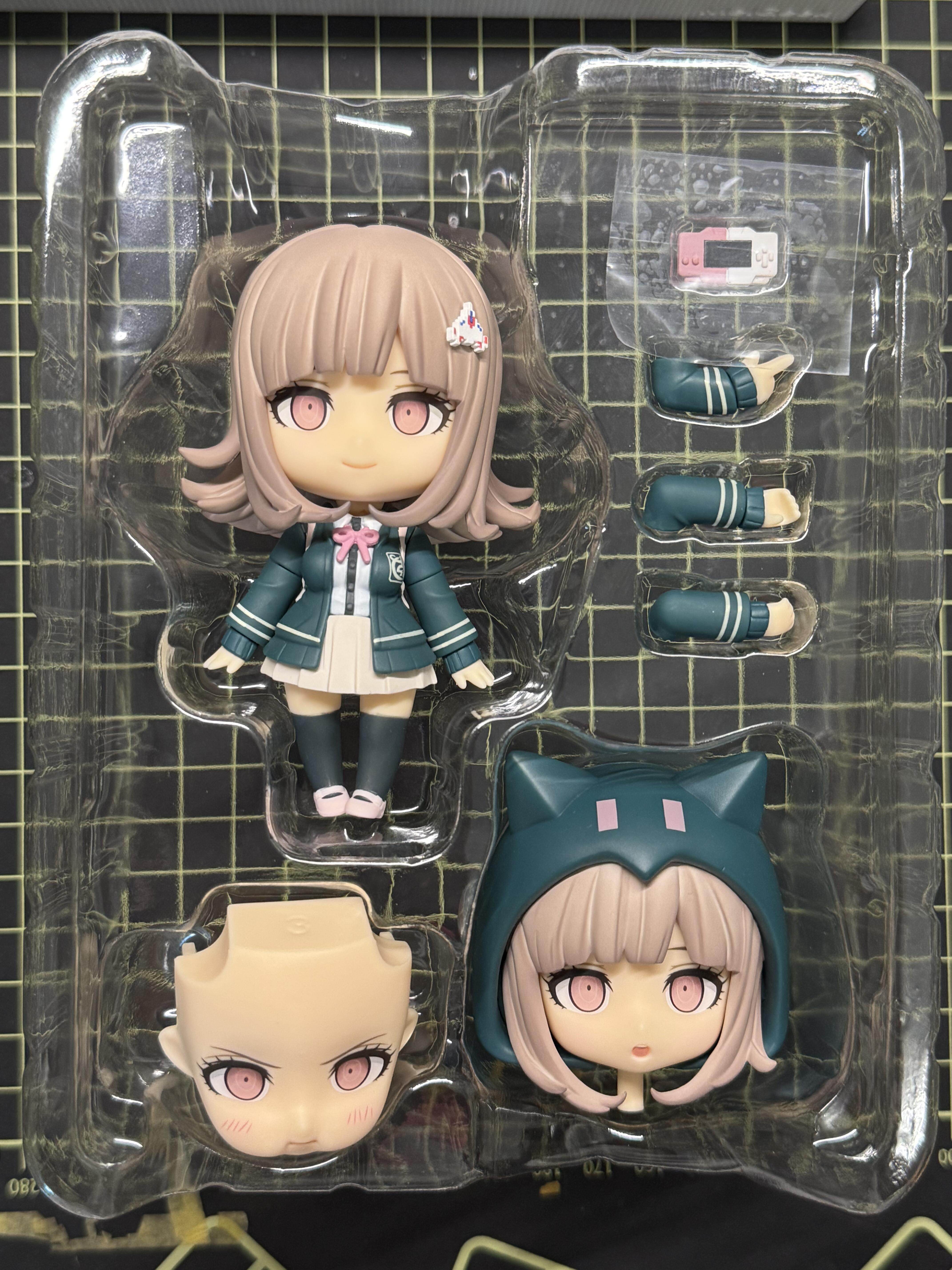Chiaki Nanami & Nagito Komaeda Danganronpa Action Figures with Interchangeable Plastic Parts, Anime Desktop Decoration Gift for Anime Collectors