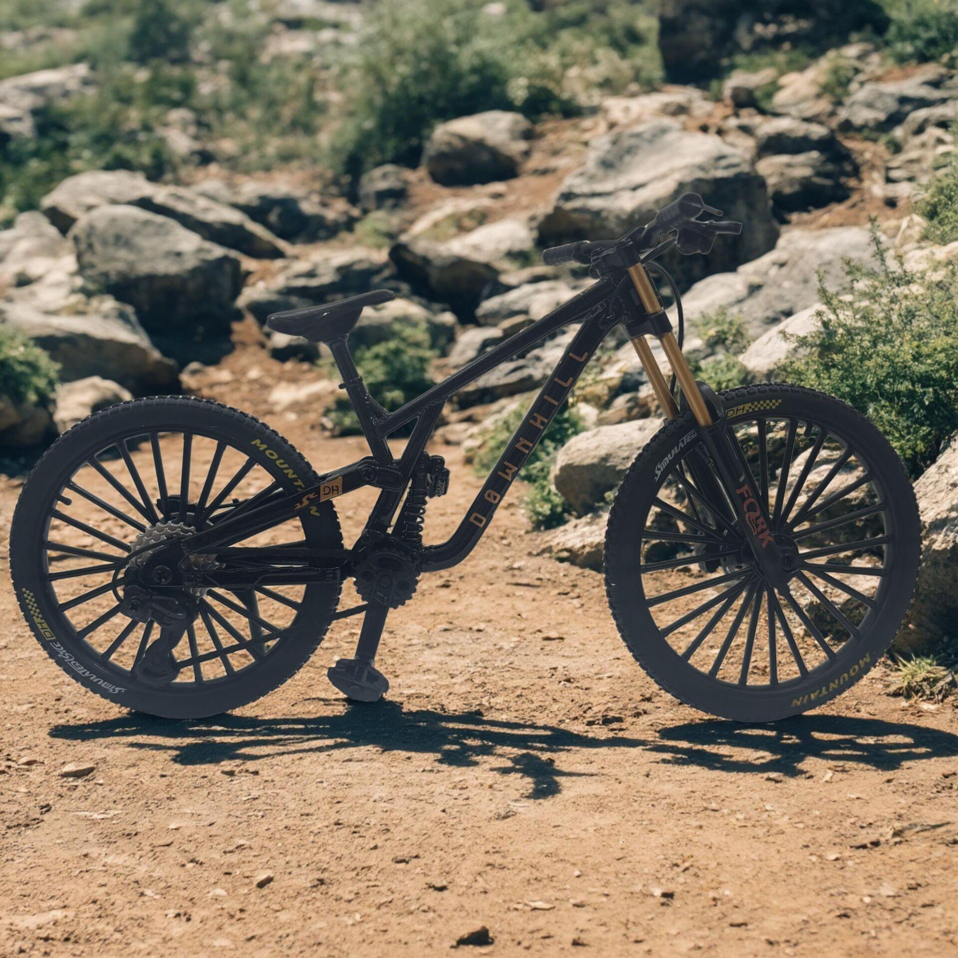 New Alloy Bicycle Model, Realistic Design Mountain Bike, Road Bike Desktop Decor, Collectible Mini Bike, Office & Home Decoration, Christmas Gift, No Power Needed