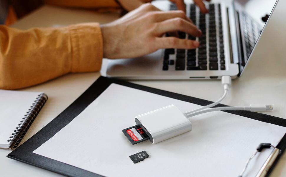 2-in-1 Card Reader, Lightning & USB-C SD/TF Card Adapter, Dual Slot Multi-Card Reader, Plug & Play for iPhone Samsung Xiaomi