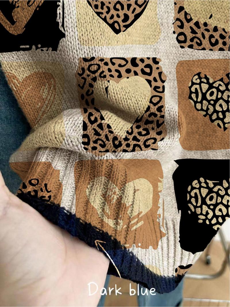 1 piece + Spring/Summer Back-to-School Casual Style Loose Round-neck Sleeveless Knitted Color-Contrasting Dark Blue Embroidered Checkered Heart Print Valentine's Day Knit Top for Women, suitable for wearing alone or paired with a jacket for an outfit.