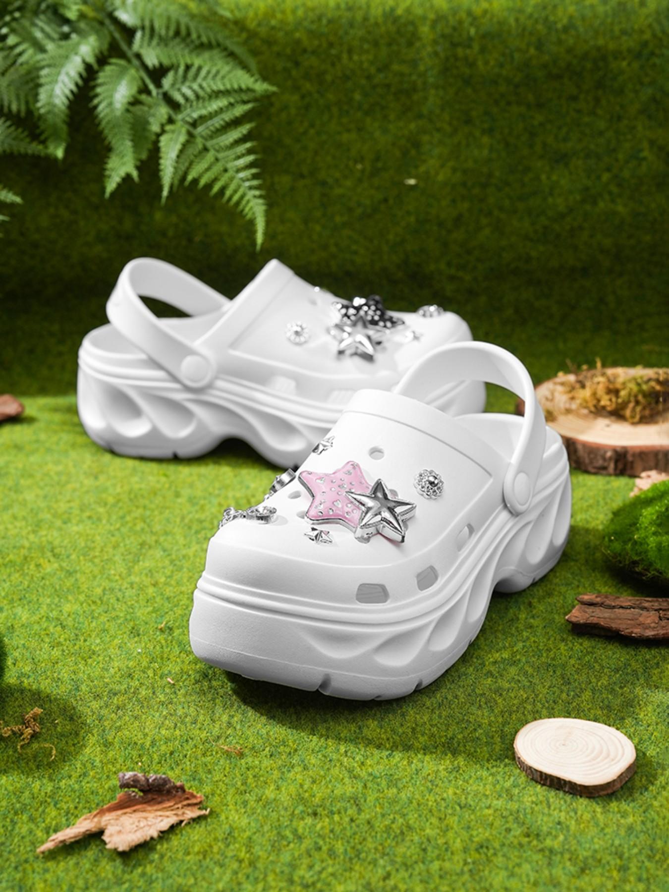 Fashion New Women's Holey Shoes, Floral Embellishment, Fun Hollow Design, Durable Thick Sole, Casual Summer Sandals, Comfortable Slip-Ons