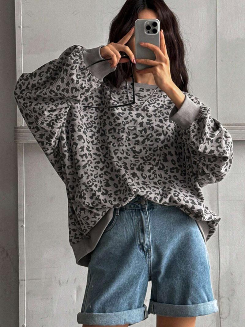 Women Loose Fit Round Neck Corduroy Leopard Print Ribbed Sweatshirt,Long Sleeve Tops,Fall Clothes,Back To School Clothes