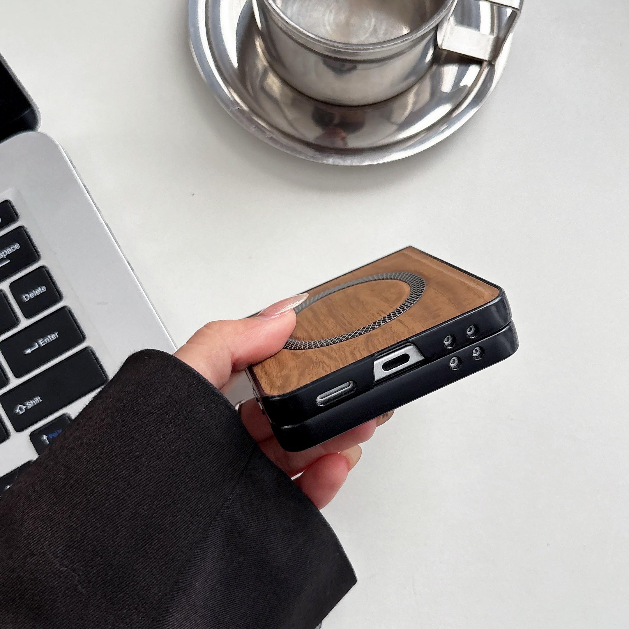 Samsung Galaxy Z Flip7/flip6/flip5 Case, Wood Grain Magnetic Wireless Charging, Unique Design Phone Cover for Men and Women