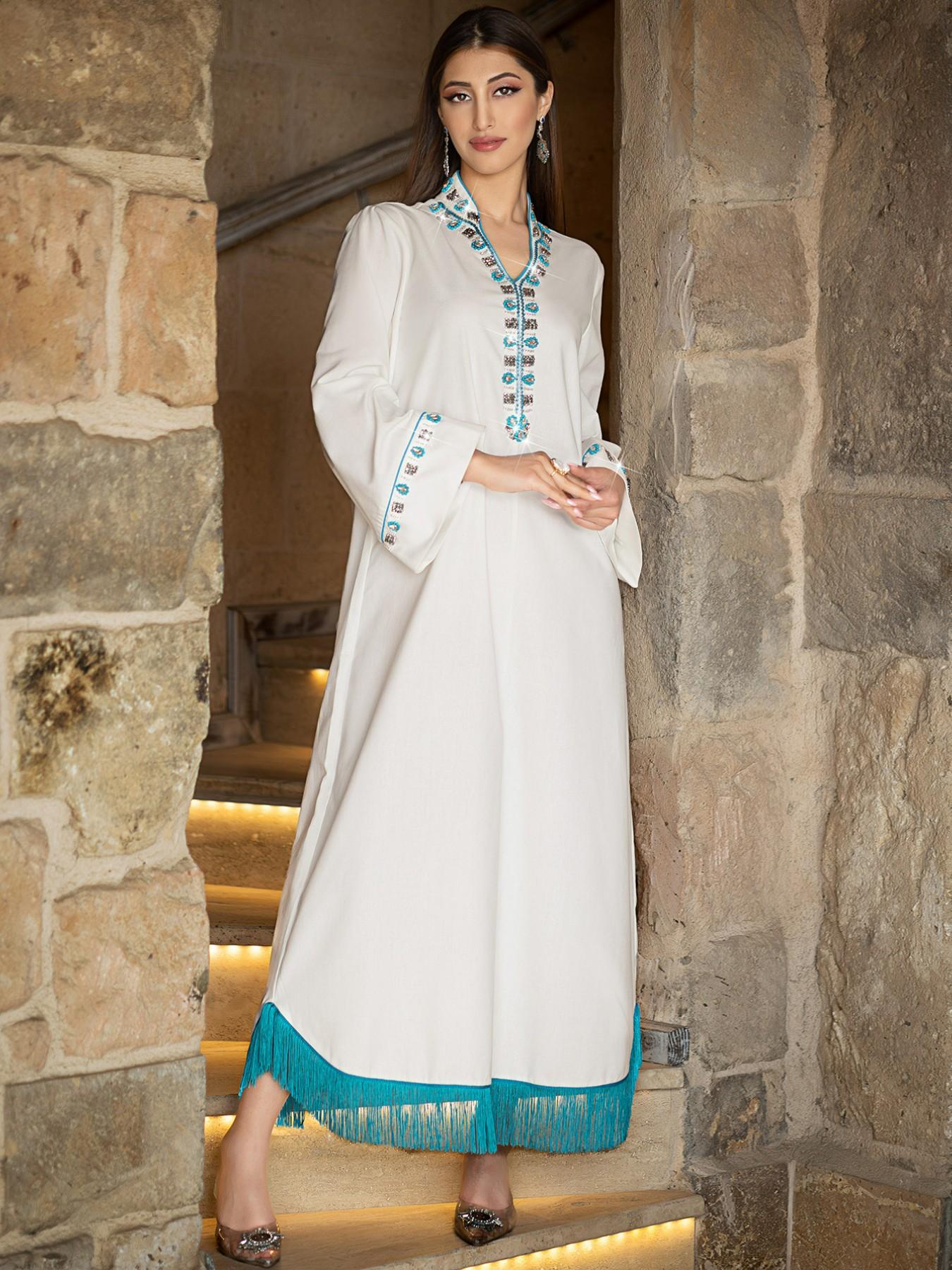 5013 Arabic Traditional Women's Long Robe with Exquisite Rhinestone  Accents, Perfect for Parties and Festivals, Elegant Formal Attire for  Celebrations, Arabic Clothing, Islamic Muslim Clothing, Muslim Women Gowns  - TikTok Shop