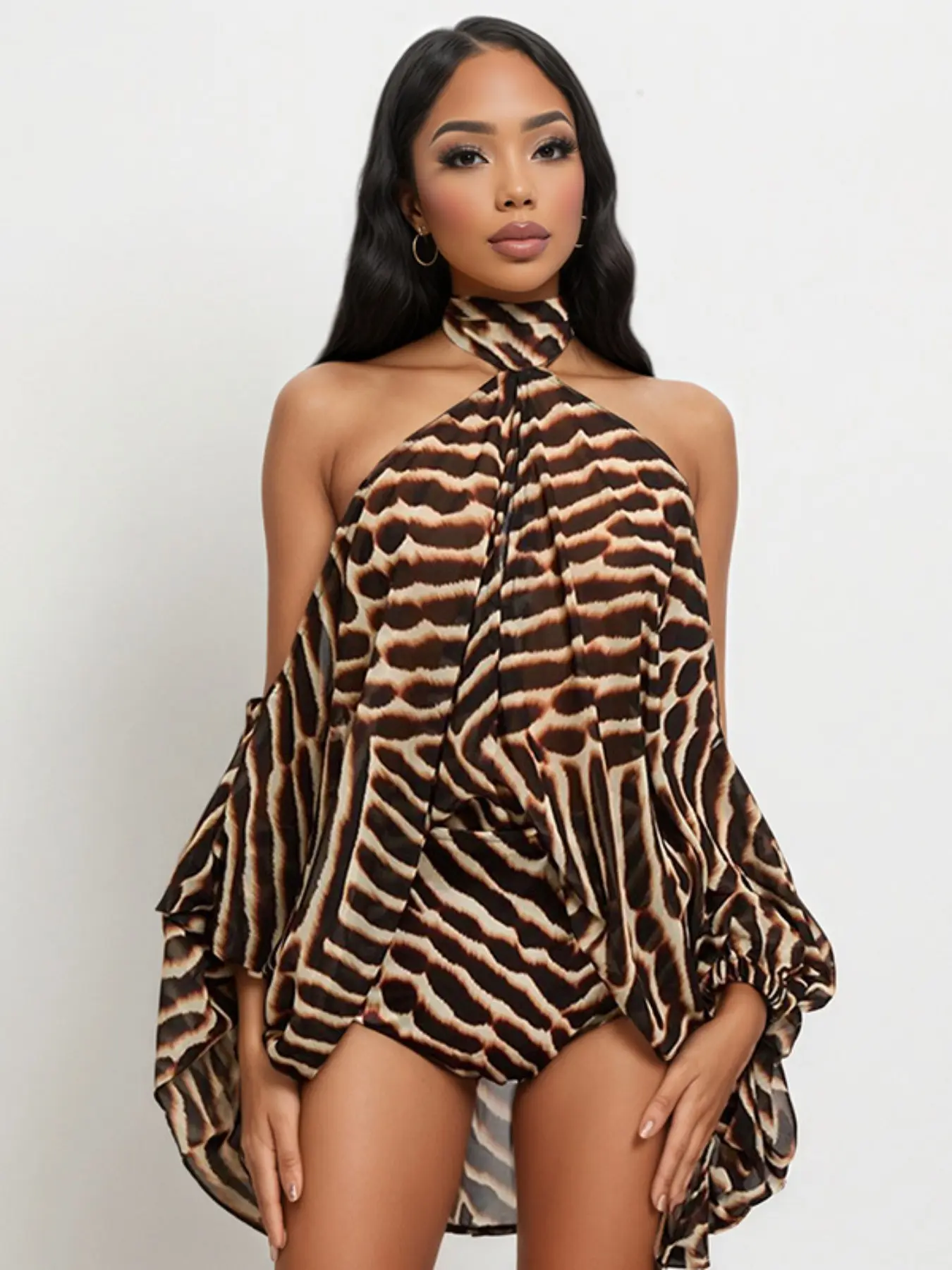 Women's Animal Print Halter Neck Cape Sleeve Top And Shorts Set, Wide Sleeve Flowy Two Piece, Sexy Leopard Print Summer Vacation Loungewear