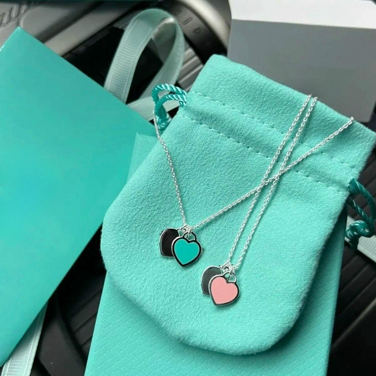 Unisex Anti-Tarnish Dual Hearts Charm Necklace Pendant - Long, Layerable, Sleek Highly Reflective Surface, Versatile Style, Ideal for Daily Outfits, Perfect Gift for Loved Ones, Trending Fashion Accessory