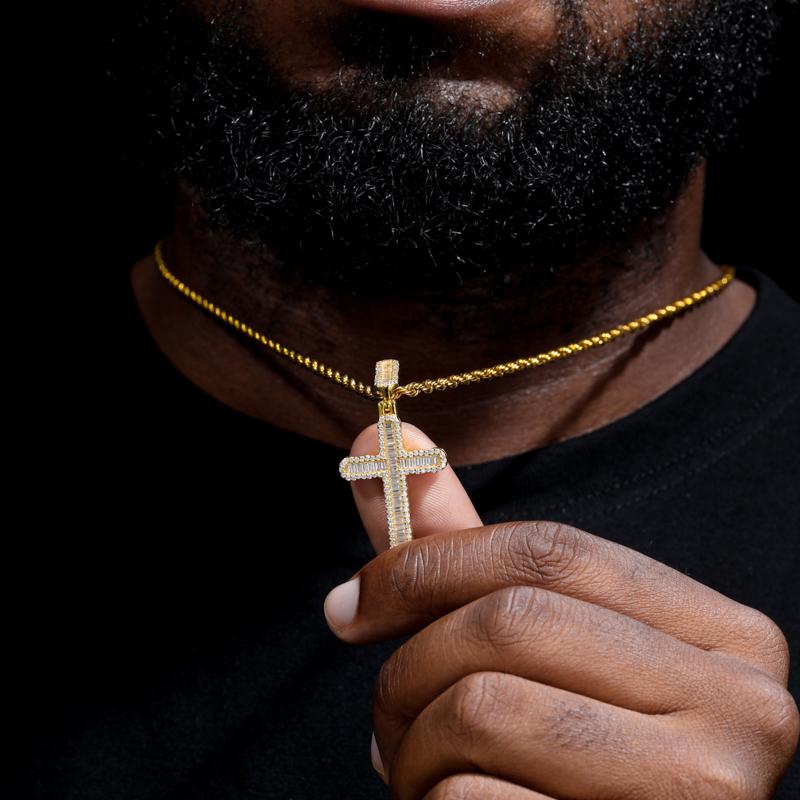 【#P557】UCCIYO 18K Gold-Plated Cross Pendant with Lab-Grown Moissanite S925 Sterling Silver Moissanite Pendant Necklace for Women Men Hip Hop Jewelry Gift