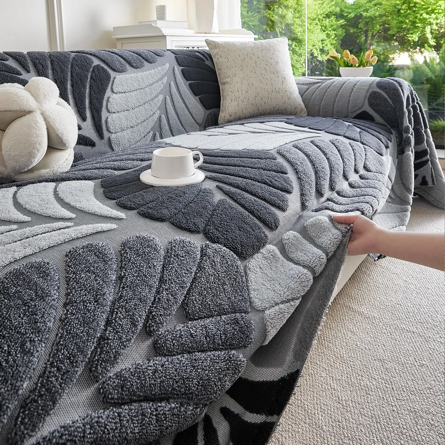 Luxurious Plush Sofa Cover, Elegant All-Season Furniture Protector, Pet-Friendly Soft Touch, Home Decor, Universal Sofa Cover