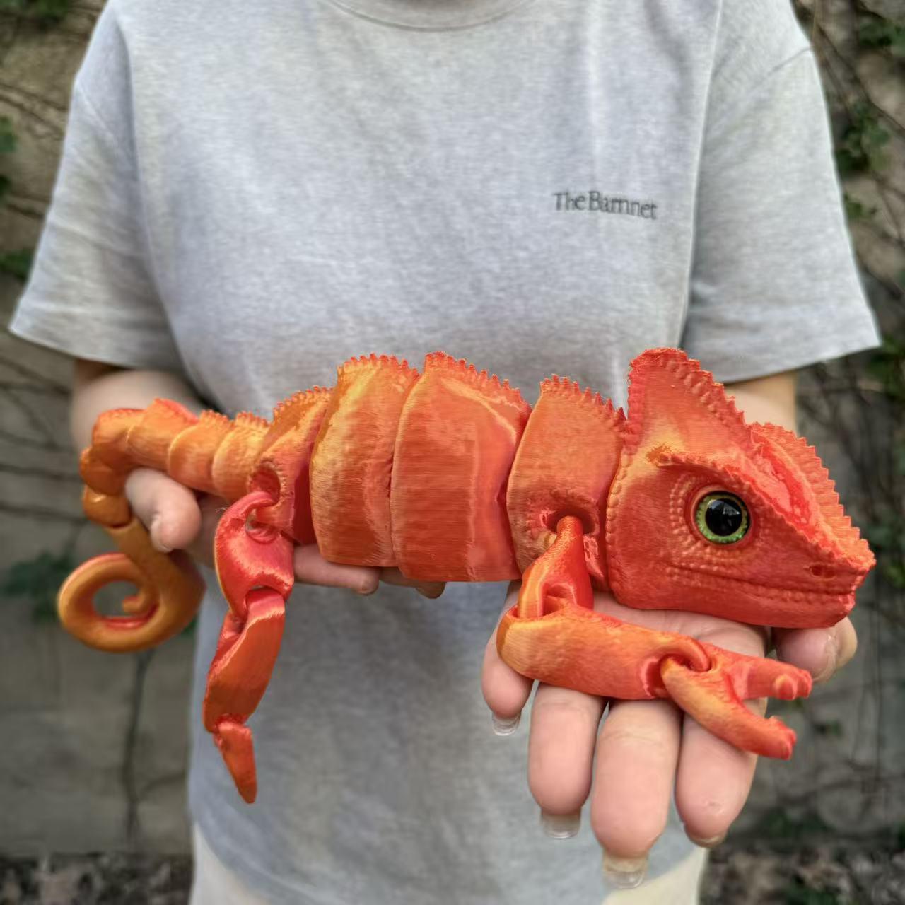 3D Printed Chameleon Figurine with Realistic Eyes, Moving Joints, Articulated Fidget Figurines, Home Decor, Christmas Gift, Birthday Present, Animal Statue