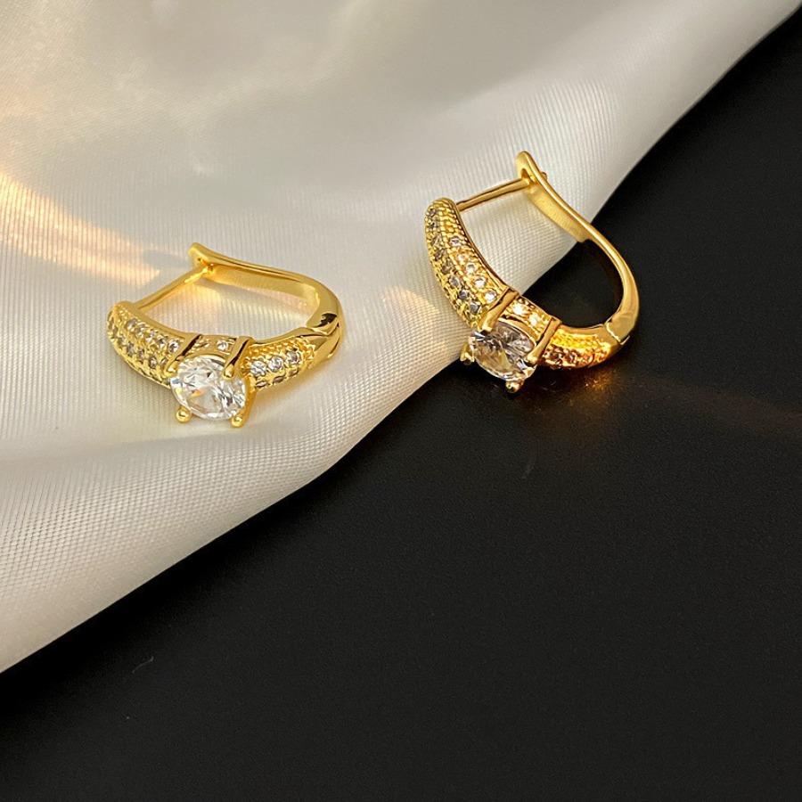 Korean version of popular jewelry, eight hearts and eight arrows, like water, ear buckles, temperament, light luxury and versatile, high-end earrings, earrings.
