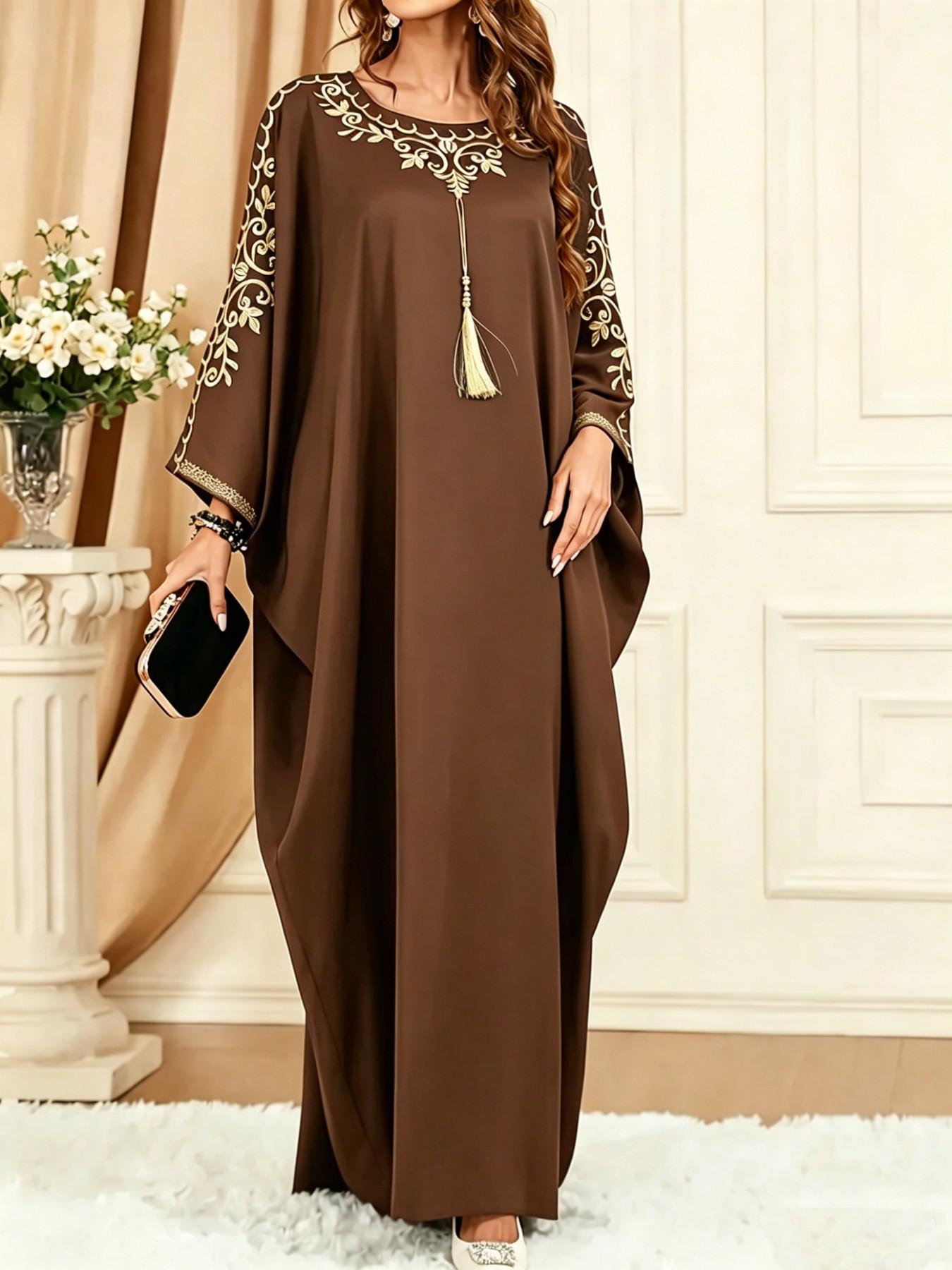 Women's Long Robe, Elegant Islamic Clothing, Batwing Sleeves, Fringe Detailing, Flowy Design, Ideal for Ramadan & Eid, Comfortable Loose Fit, Islamic Muslim Clothing