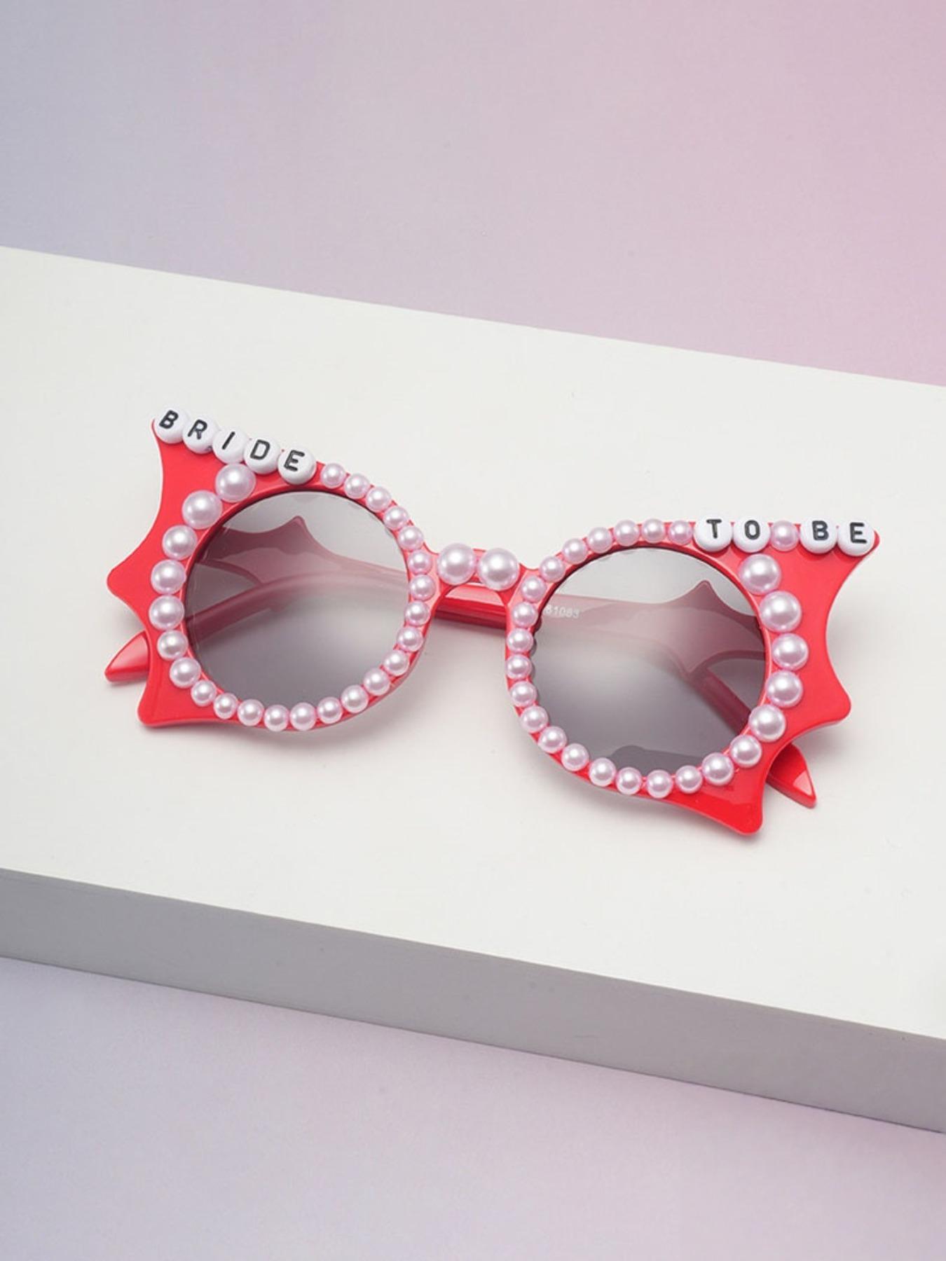 Elegant Bat-Shaped Sunglasses for Wedding Parties, Featuring Multiple Imitation Pearls, Stylish Accessory for Special Occasions