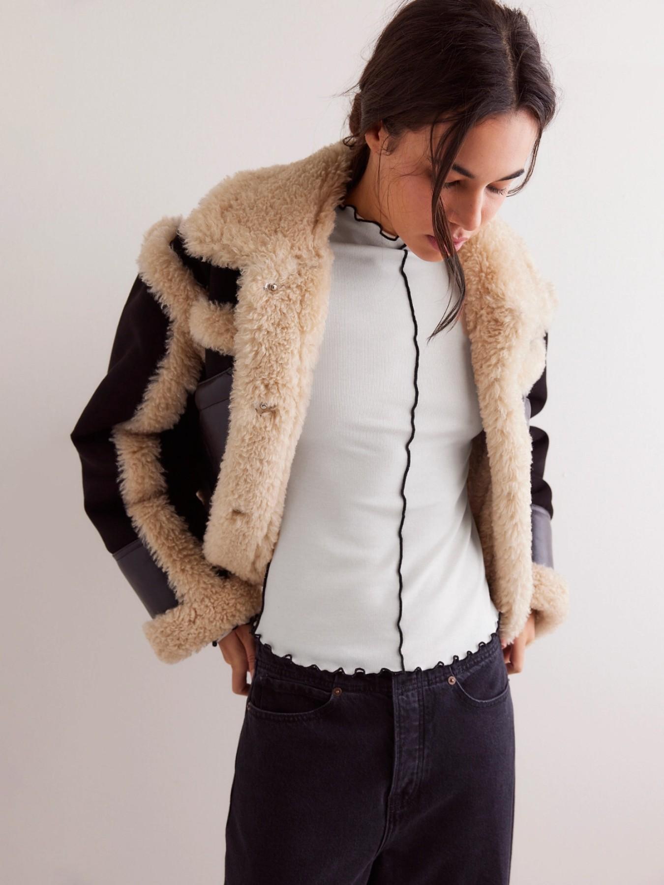 Women's New Colorblock Rolled Hem Half High Neck Long Sleeve T-Shirt, Trendy Slim Fit Versatile Top, Fashionable Basic Tee for Daily Wear