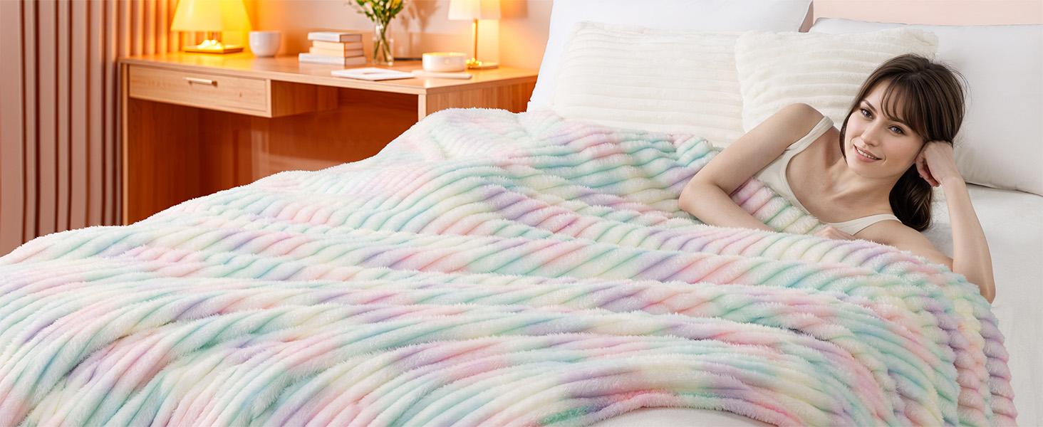 SONORO KATE Rainbow Flannel Throw Blanket Soft Lightweight SkinFriendly and Machine Washable Perfect Gift for Girls Ideal for Couch Sofa Living Room
