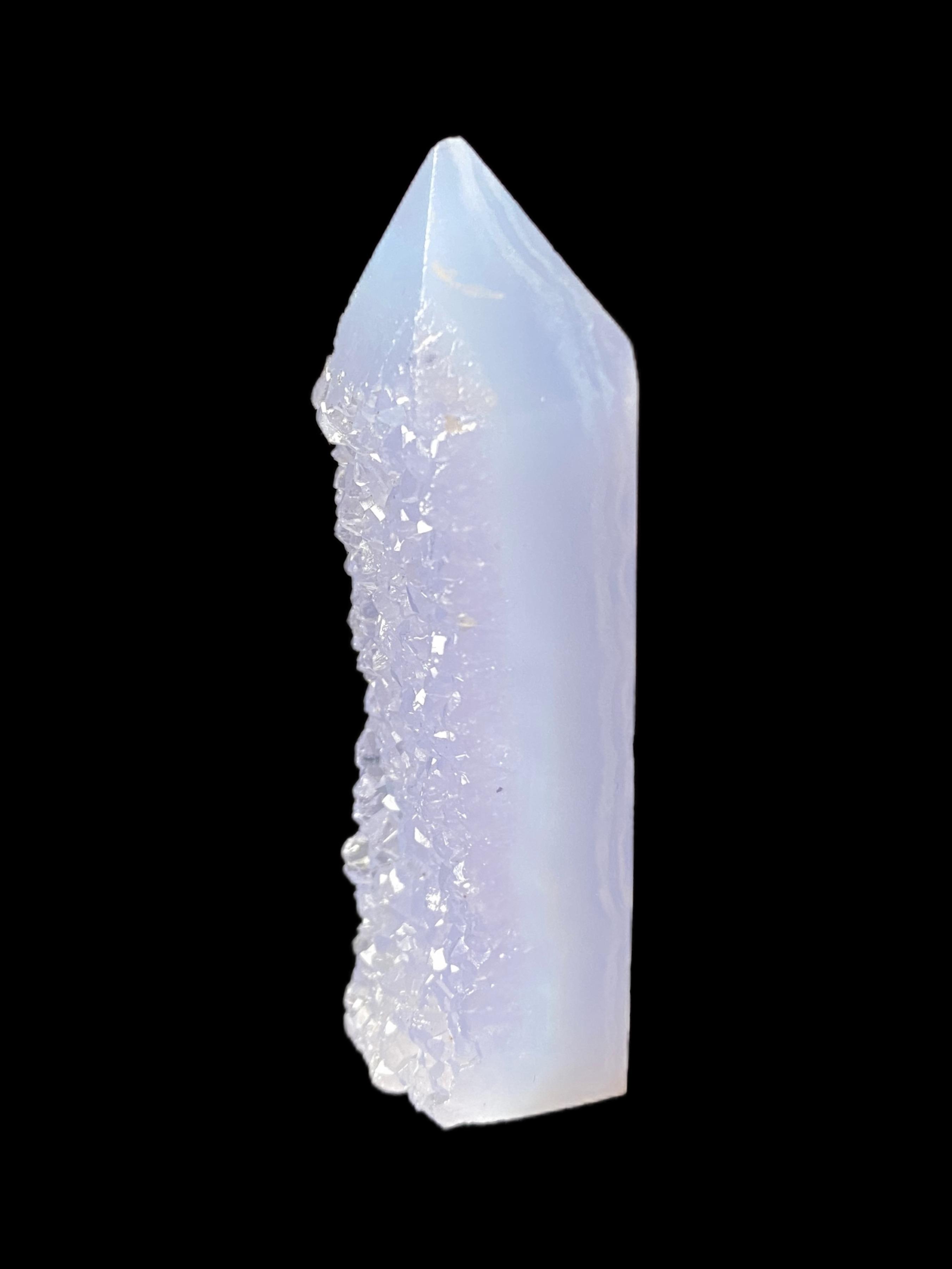 1PC exquisite blue agate point carving, suitable for holiday gifts for girls and female friends, Mother's Day gifts, the best choice for crystal collectors.