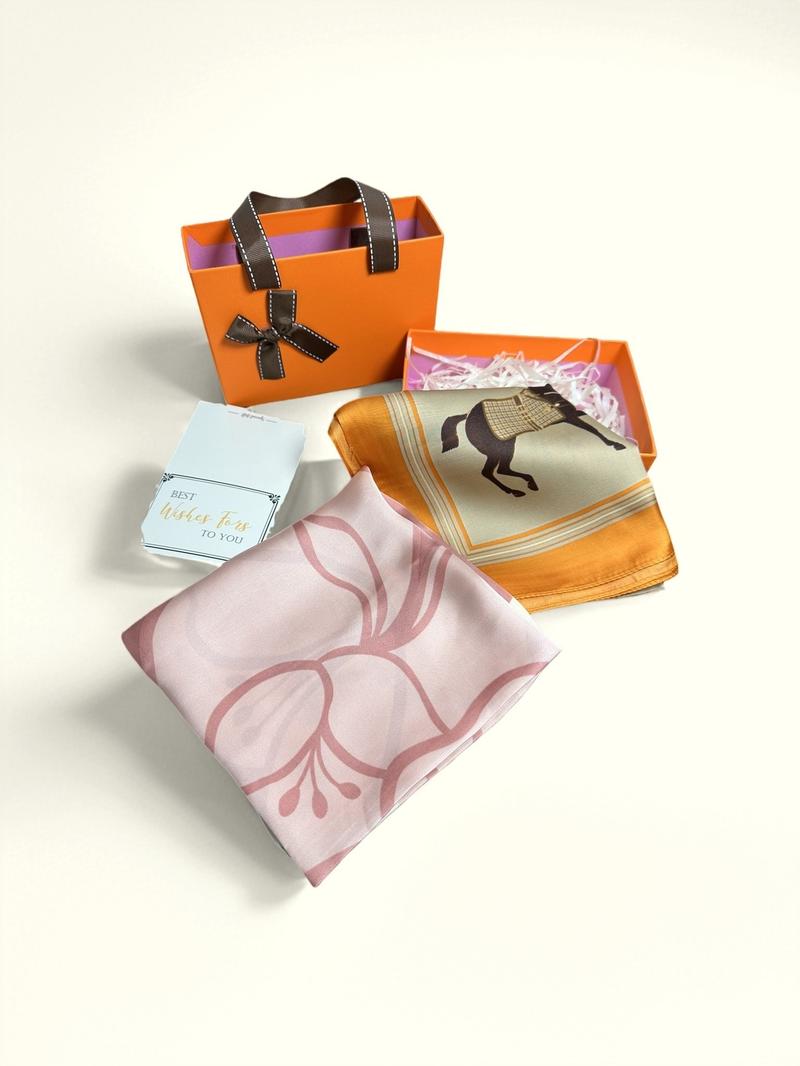 Valentine's Day Gift Box Set, Women's Spring High-End Fashion Versatile Classic Vintage Print Scarf Headscarf, Perfect for Girlfriend Wife Best Friend Mother