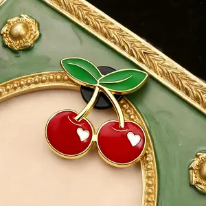 Collar Clips & Brooches 1
