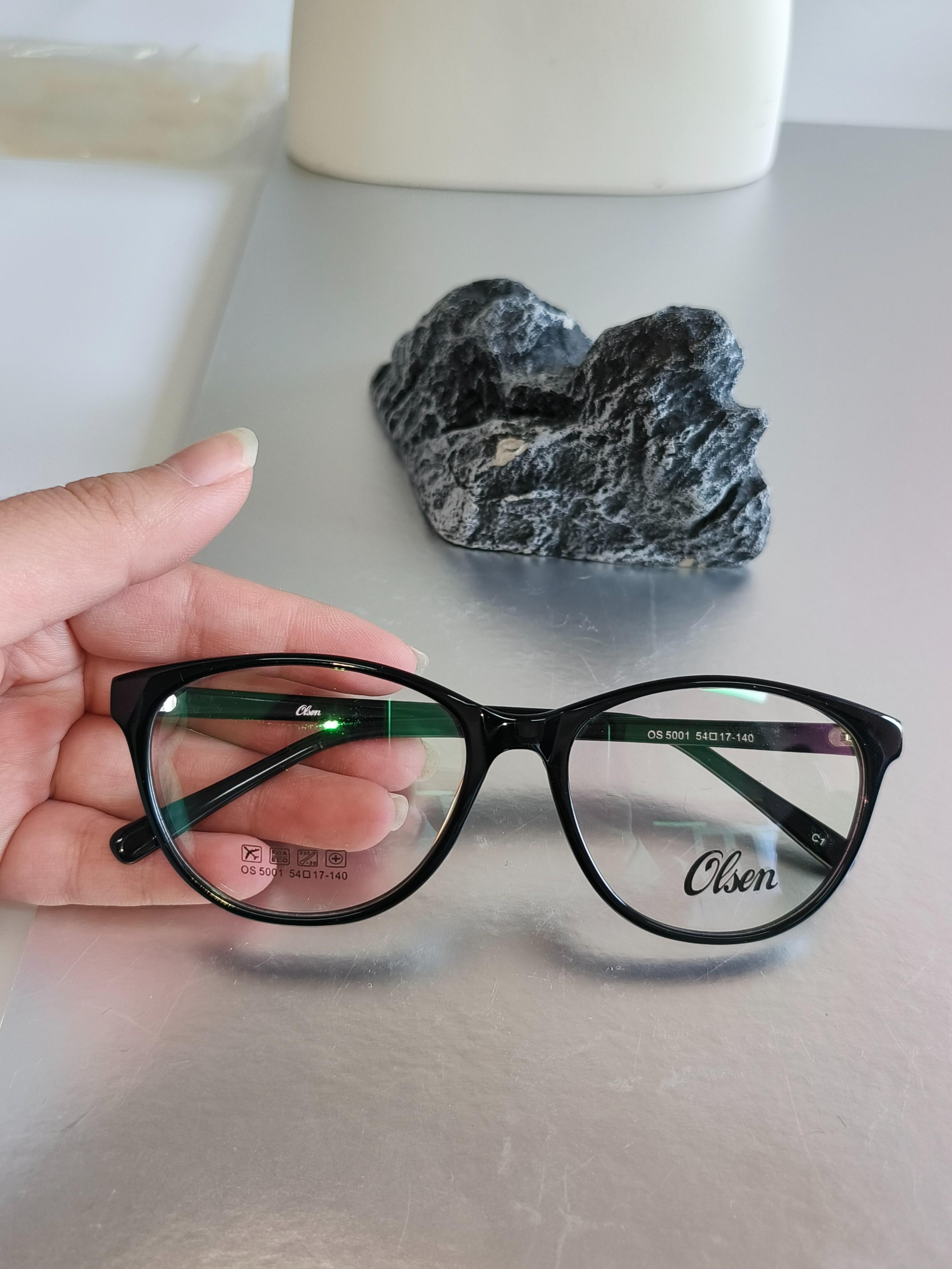 Single-Piece Cat Eye Glasses Frame, Retro Sweet Cool Design, Ultra-Light Zero-Pressure Nose Fit, Multicolor Versatile Style