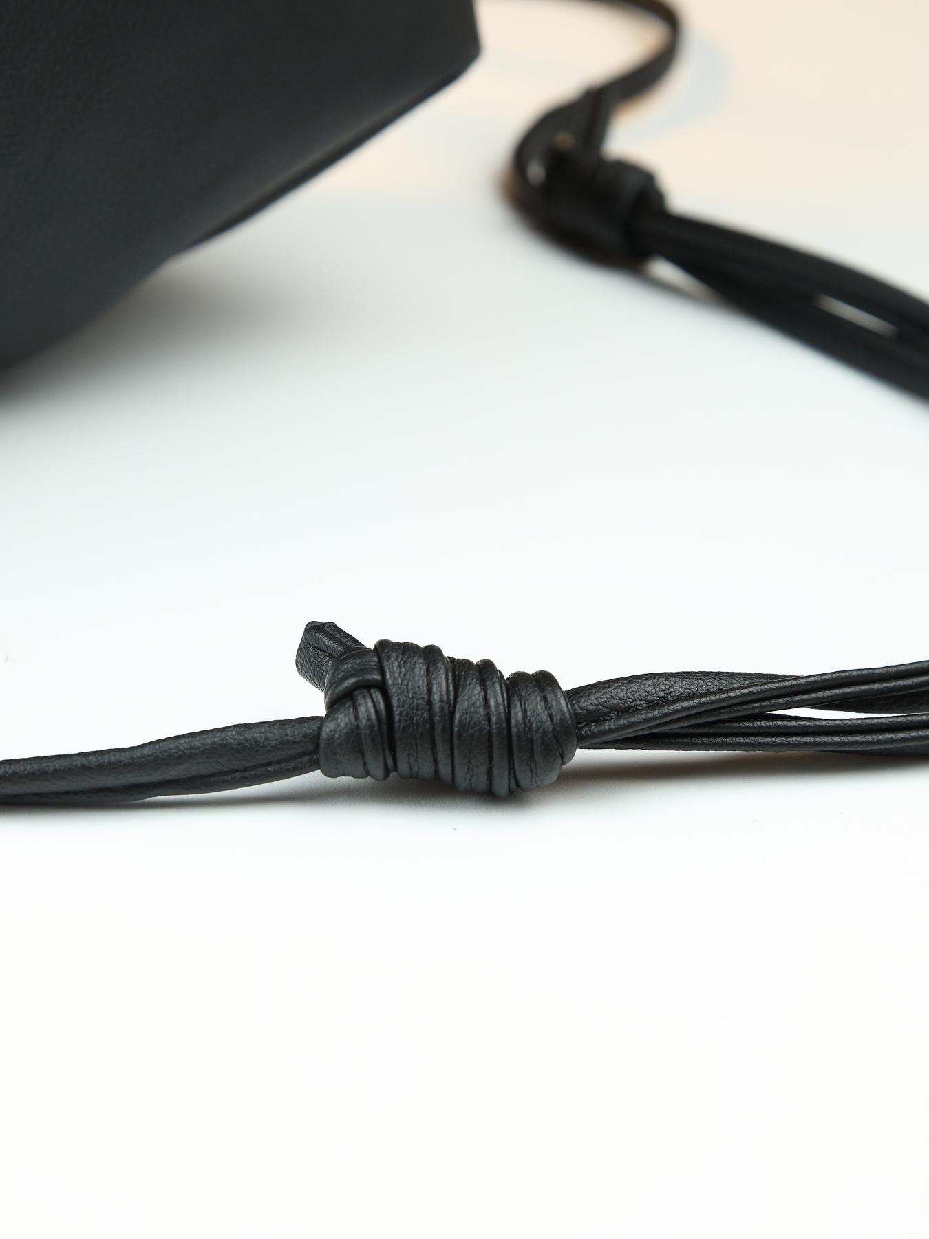 Niche design simple solid color bento bag lychee pattern going out leisure Fashionable Evening Bag shoulder messenger bag dinner bag