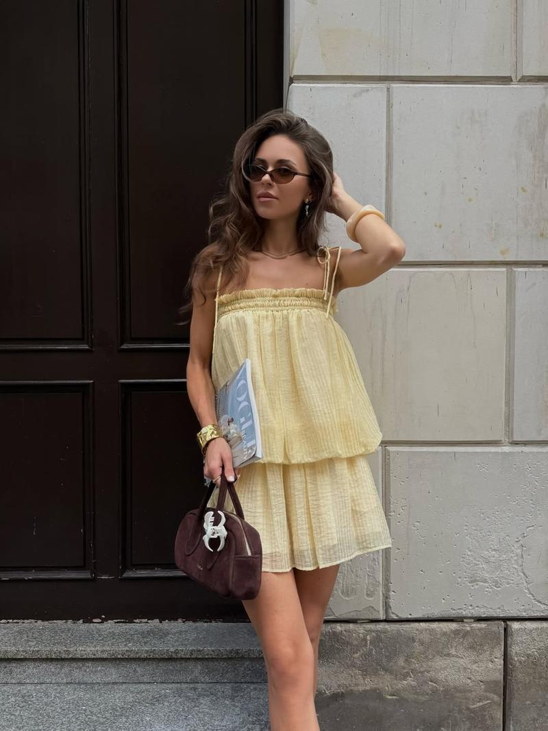 Sweet Date Elegant Vacation Style Thin Strap Crop Top Skirt Two-Piece Set, Sleeveless Loose-Fitting H-Type