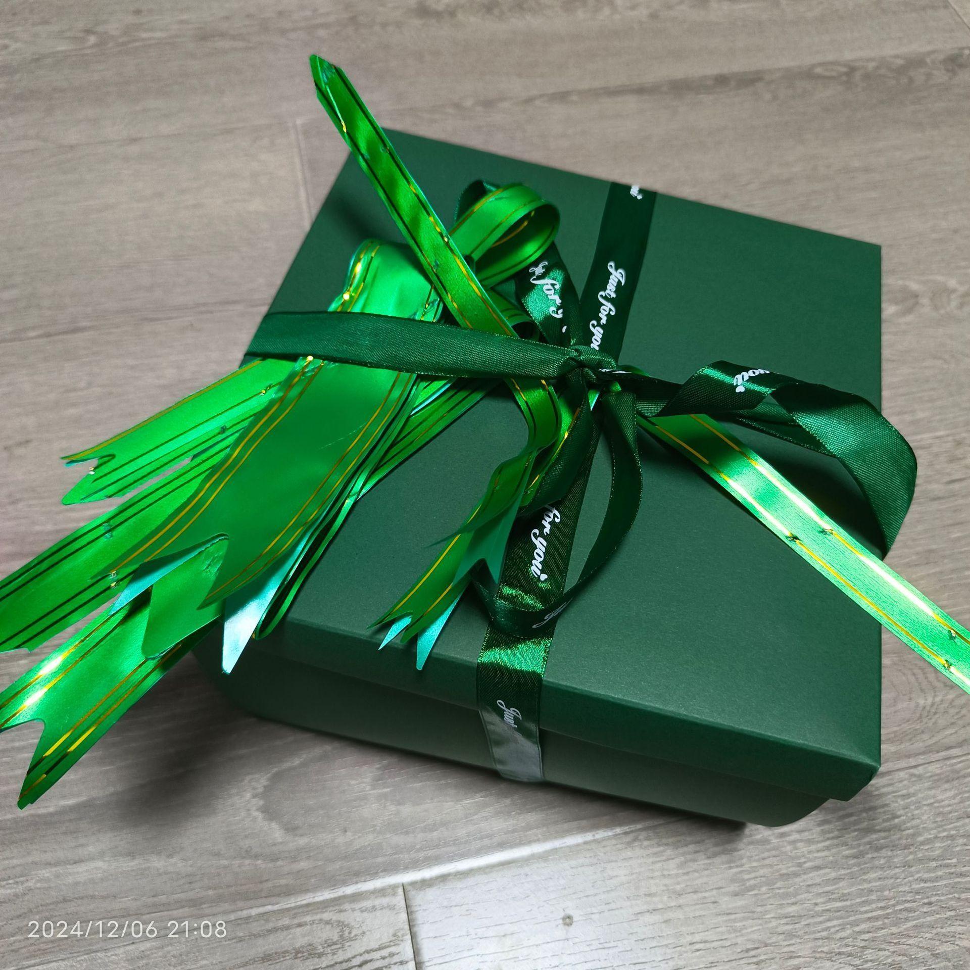 Surprise Explosion Gift Box, Perfect for Birthdays, Weddings, Valentine's Day, Anniversaries, Sweet Treats and Heartfelt Gifts