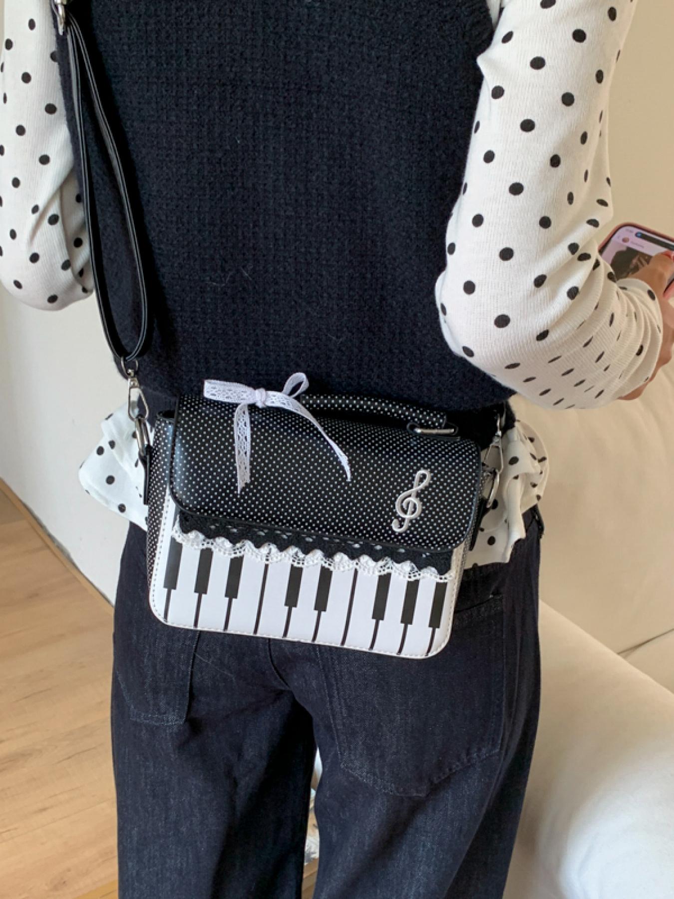 Chic Niche Designed Women's Bags New Style Super Popular Crossbody Handbag Small Square Purse crossbody bag Fashionable Crossbody Bag