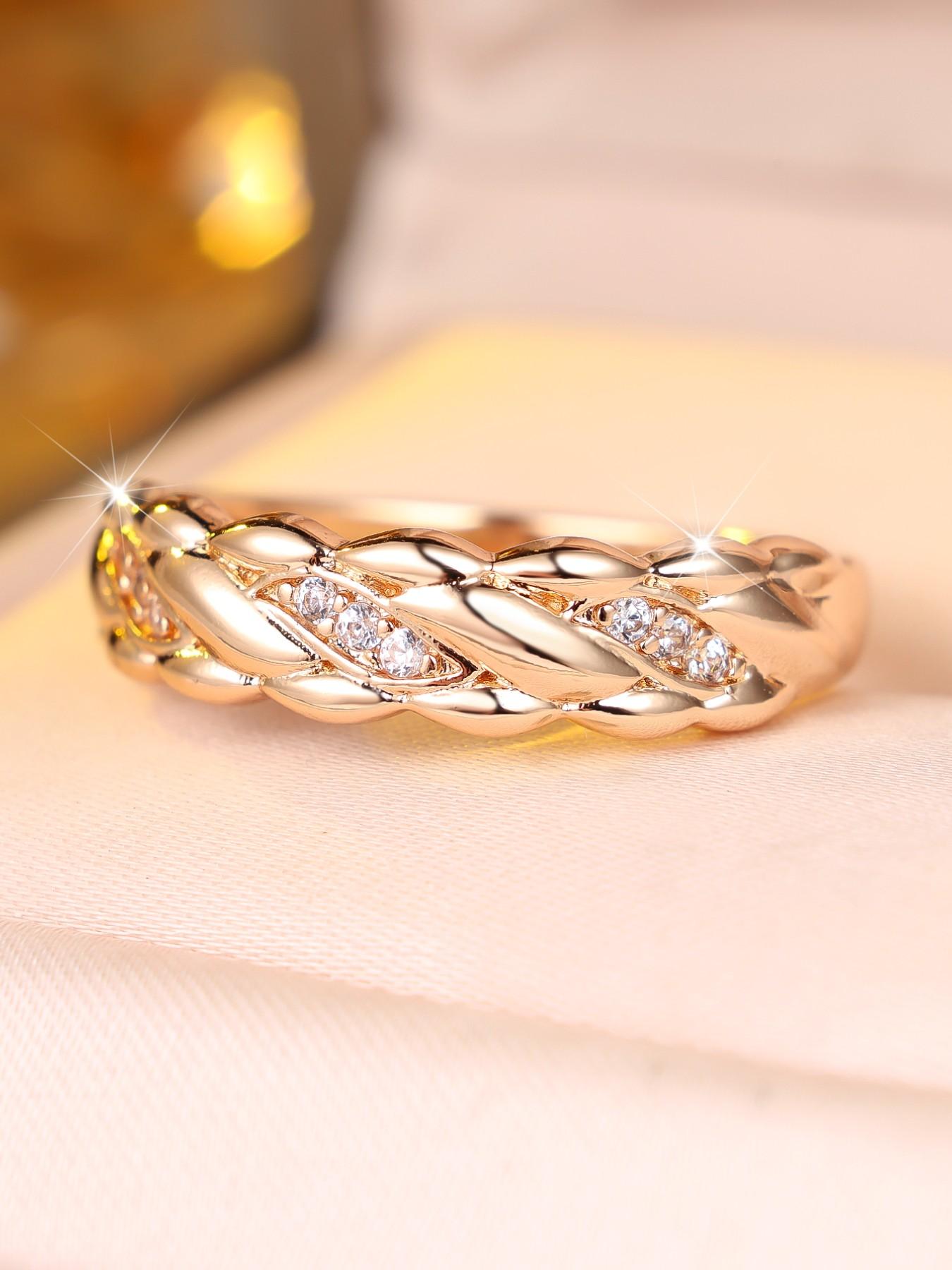 1 Pc Braided Ring for Men and Women, Rhinestone Decorative Stackable Design Delicate Jewelry Perfect for Engagement Weddings, Daily Wear Anniversary Gift for Her