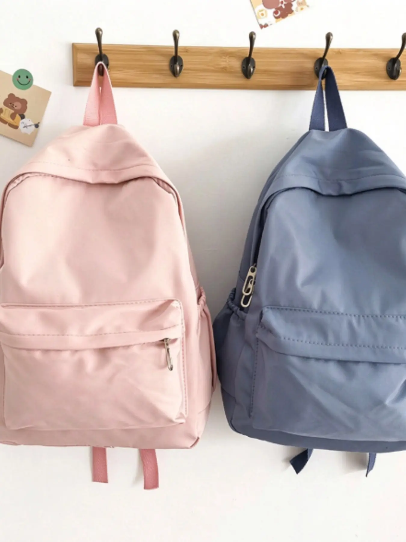 Large Capacity Women's Korean-Style Solid Color Backpack, Fashionable and Simple College Student Bag, Lightweight Nylon Sports Backpack