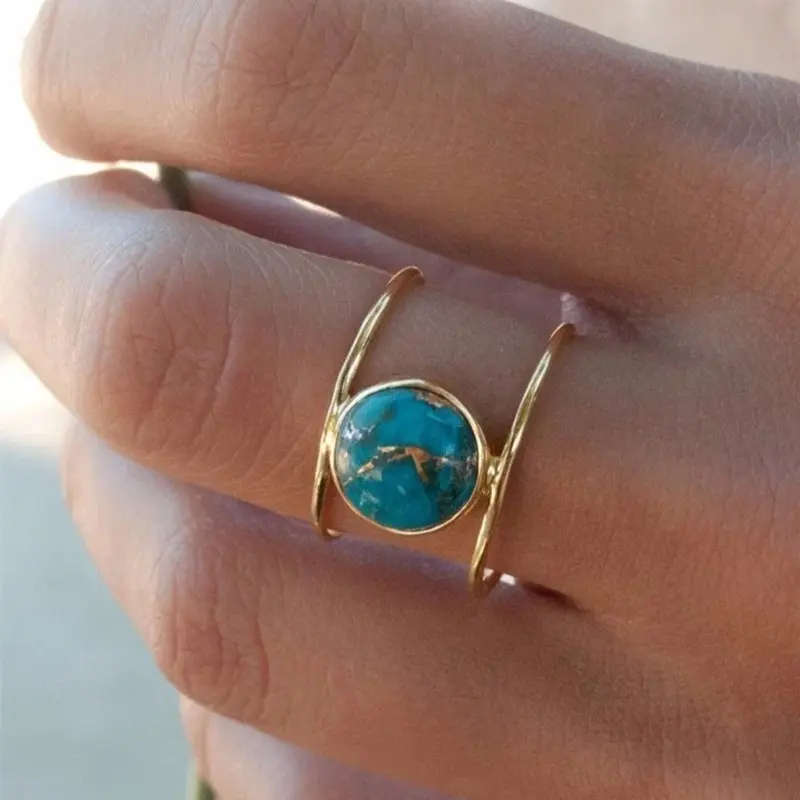 Women's Trendy Western Bold Center Simulated Turquoise Circle Statement Ring - Unique Crafted Vintage-Inspired Hand Ornament, Ideal for Vacation, Everyday Wear
