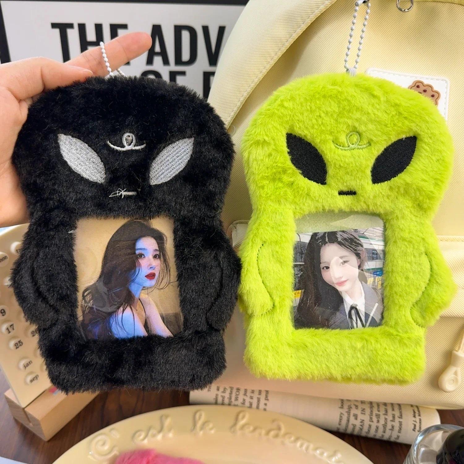 Cartoon Alien Plush Photocard Sleeve - 3in/13*18cm Small Size Anti-Scratch Anti-Lost Accessory for Kpop Idol Fans, Fits Small Cards, Stickers, Postcards, Everyday Use Wearable Electronics Accessory