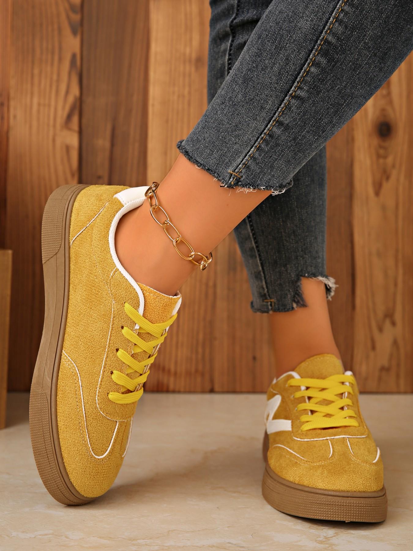 Women's 90s Style Low Top Casual Sneakers, Student Soft Sole Comfortable Flat Walking Shoes, Trendy Retro Athletic Footwear