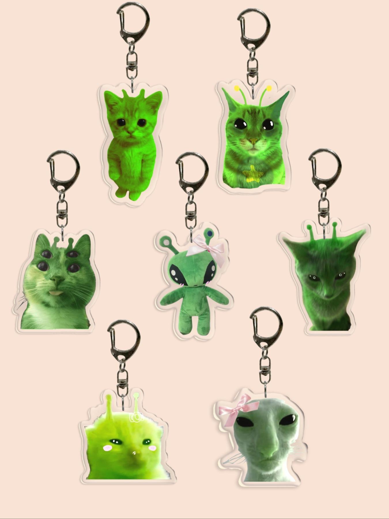 Funny Alien Acrylic Keychain, Face, Alien Cat, Sad Cat Pendant, Backpack Charm, Phone Accessory, Wallet Clip, Friend Gift