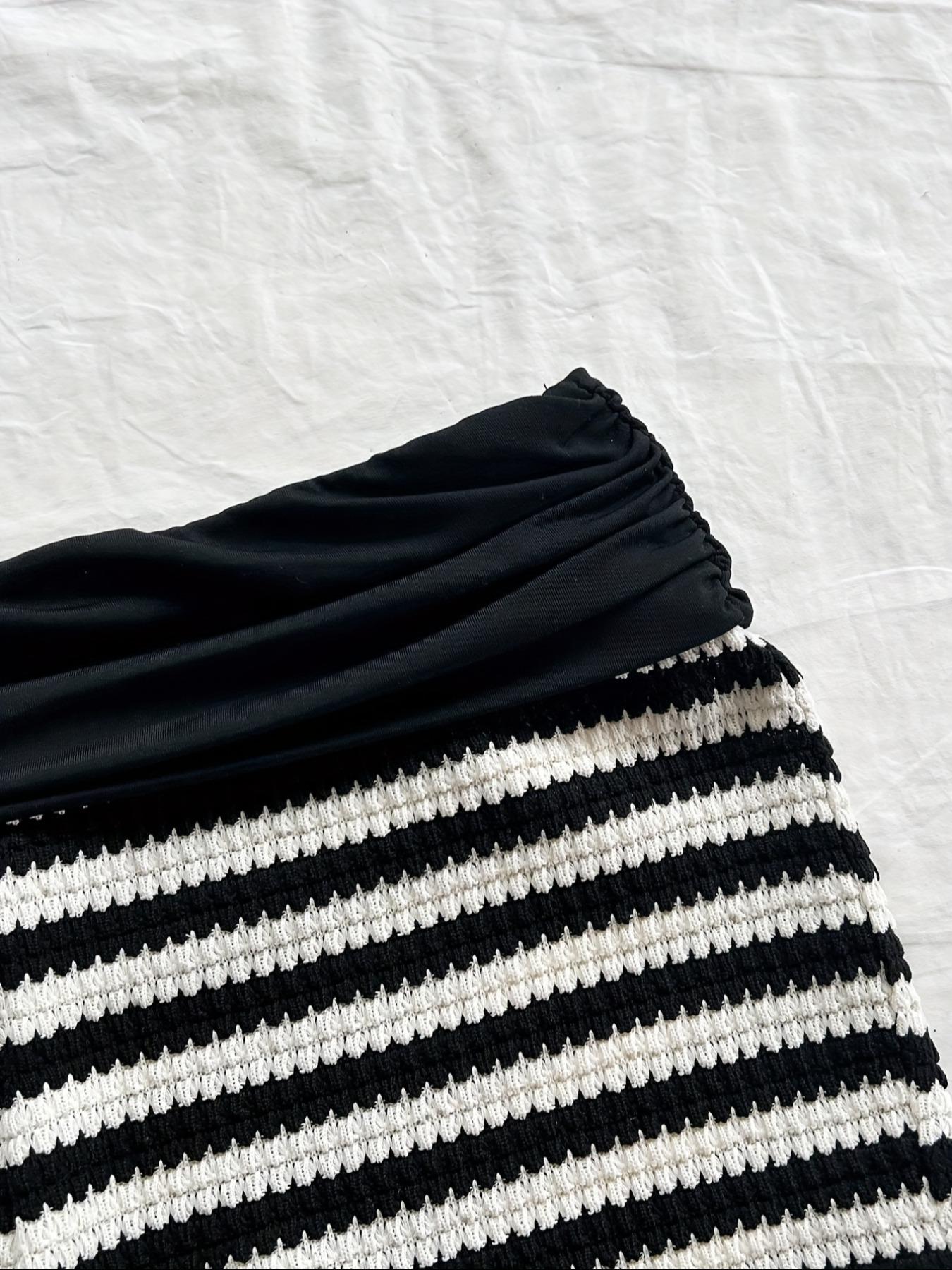 Two-piece Set Women's Striped Print Tube Top & Shorts, Casual Top & Shorts for Beach Vacation Holiday, Ladies Two-piece Outfits for All Seasons, Clothes, Womenswear, Summer Sleep Set