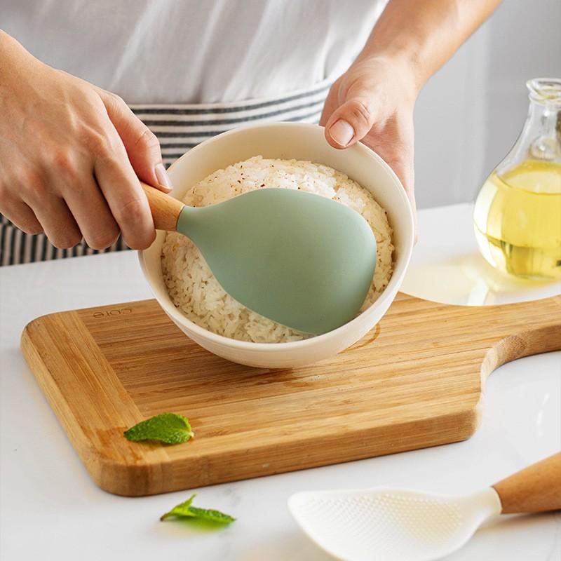 Silicone Rice Paddle with Wooden Handle, Non-Stick Heat Resistant Rice Scoop, BPA Free & Dishwasher Safe，Food-Grade Standing Silicone Rice Spoon, Non-Slip Heat Resistant, Stain-Free Rice Serving Spoon, Home Electric Rice Cooker Spoon