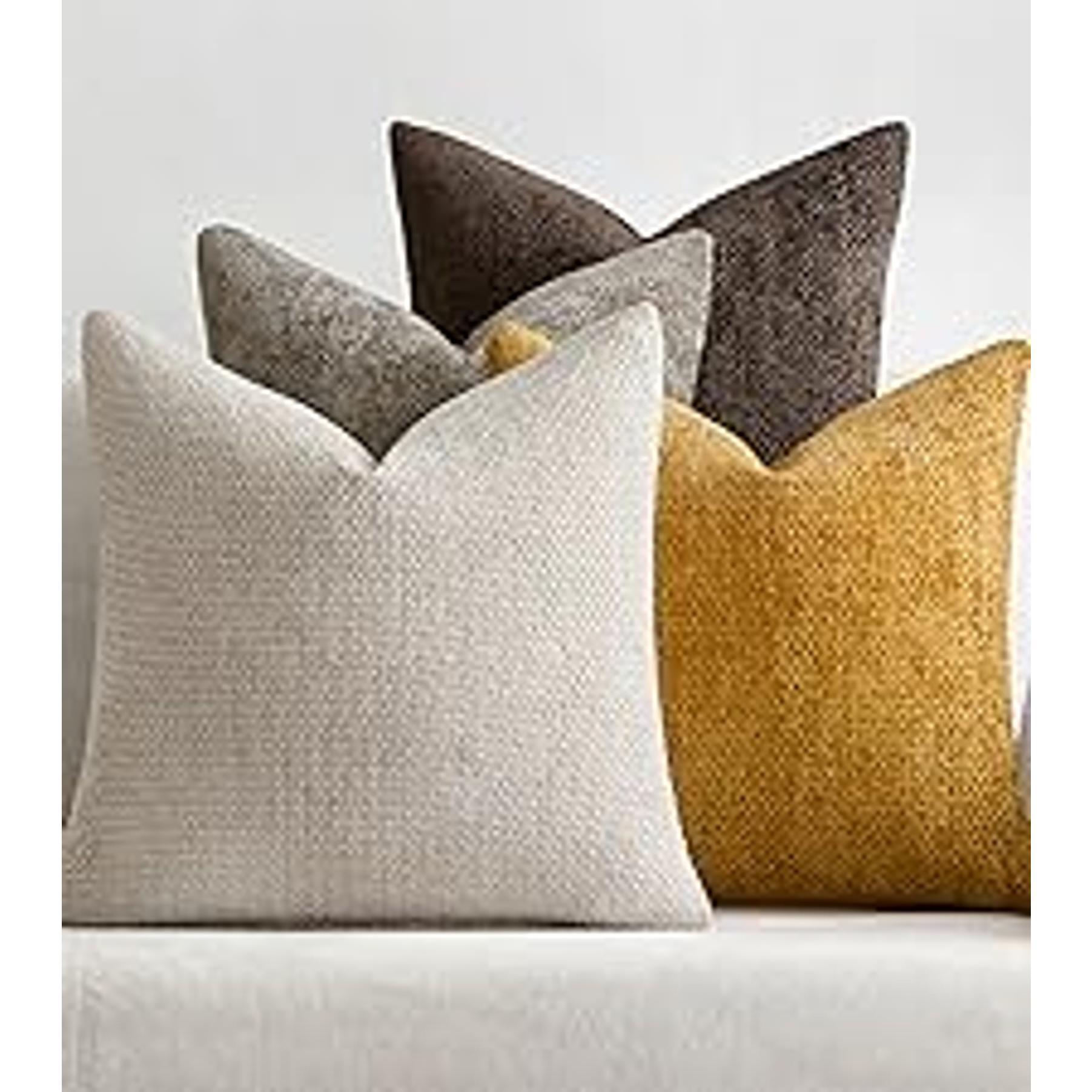 Pack of 4 Couch Throw Pillow Covers 18x18 Inch Neutral Blue Soft Decorative Chenille Pillow Covers Farmhouse Accent Cushion Covers for Boho Western Spring Coastal Decor Sofa Bed Living Room