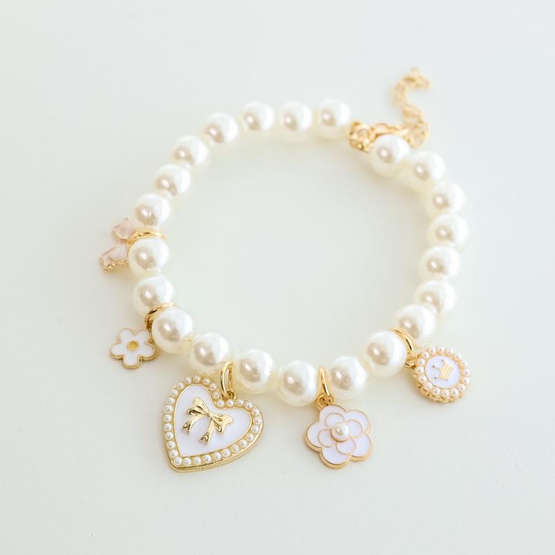 Pet Pearl Necklace Collar |   Vintage Luxury Bow & Camellia Pet Jewelry Pet Collar |   Pearl Necklace Collar for Cats & Dogs |   Vintage Luxury Bow |   Heart Charm |   Noiseless Design |   Camellia Decor  Wedding Birthday Party Photo Props |   Fashion Pet