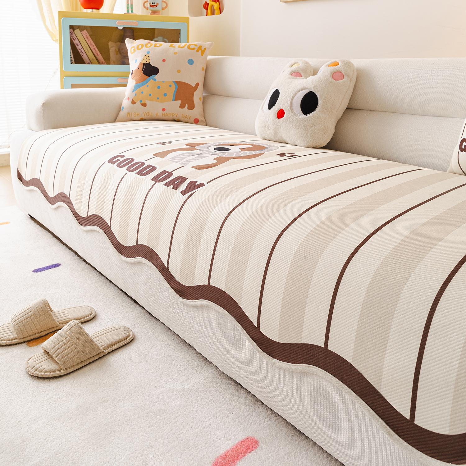 1pc Dog Ice Silk Sofa Pad, Soft Skin-Friendly Cool Cushion, Fashionable Edge Design, Dust-Proof, Fits Single to Five-Seater Sofas