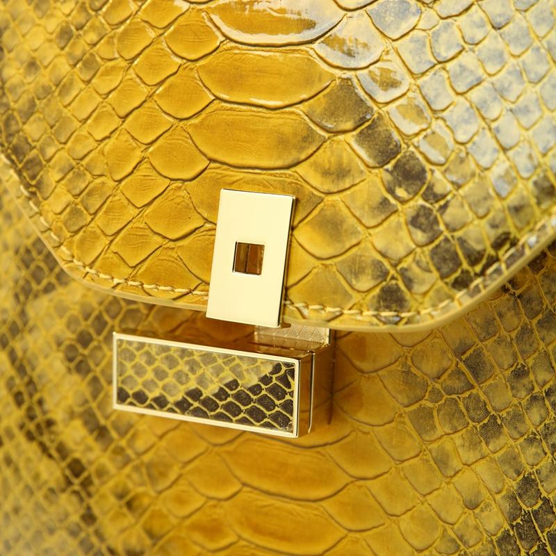 Elegant Snake Print Handbag, Luxurious Retro Small Square Bag, Chic Commuter Crossbody Bag, Unique Design Shoulder Bag