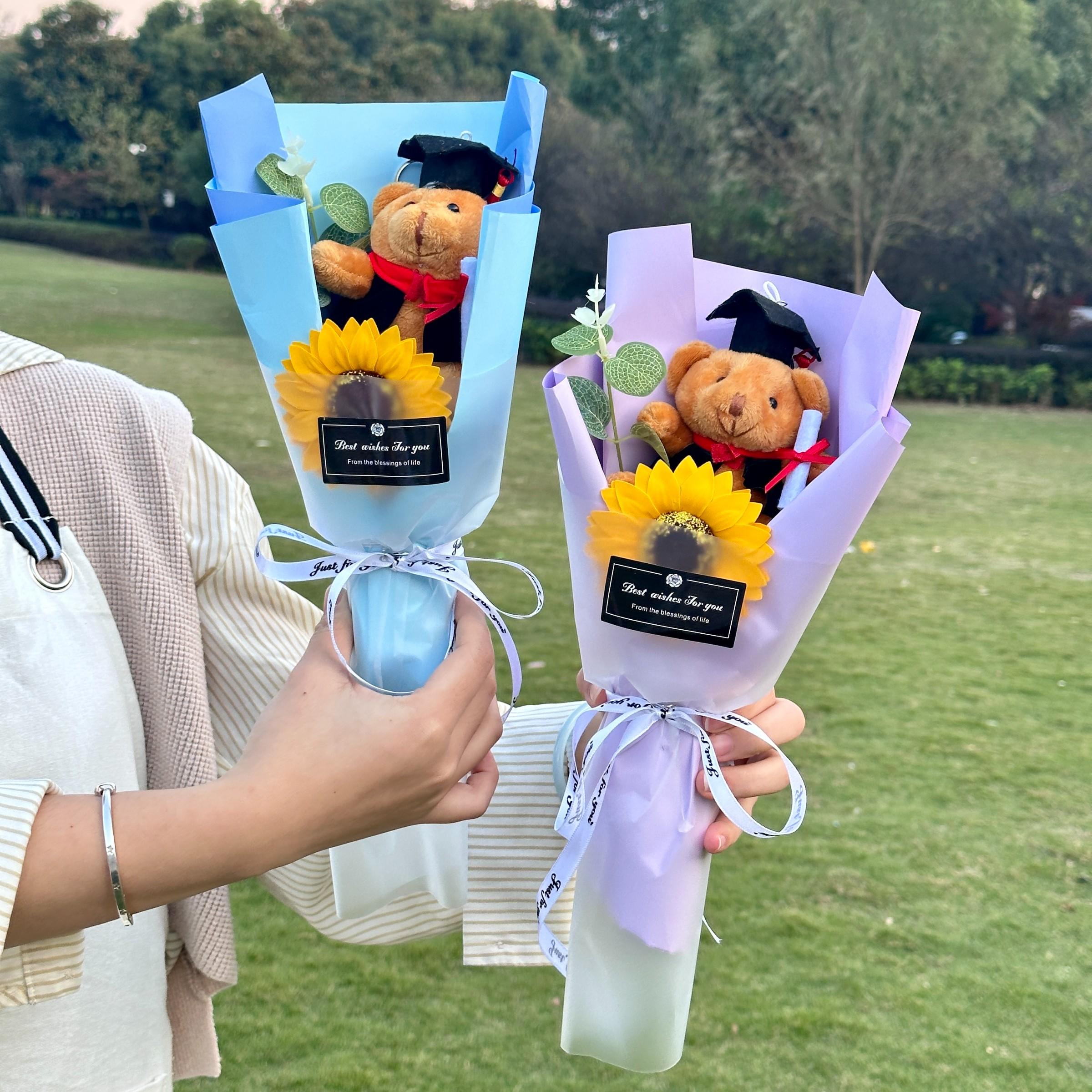 Doctor Bear Sunflower Doll Bouquet, Graduation Gift for Classmates, Teacher Appreciation Day Present, Creative Plush Flower Bundle