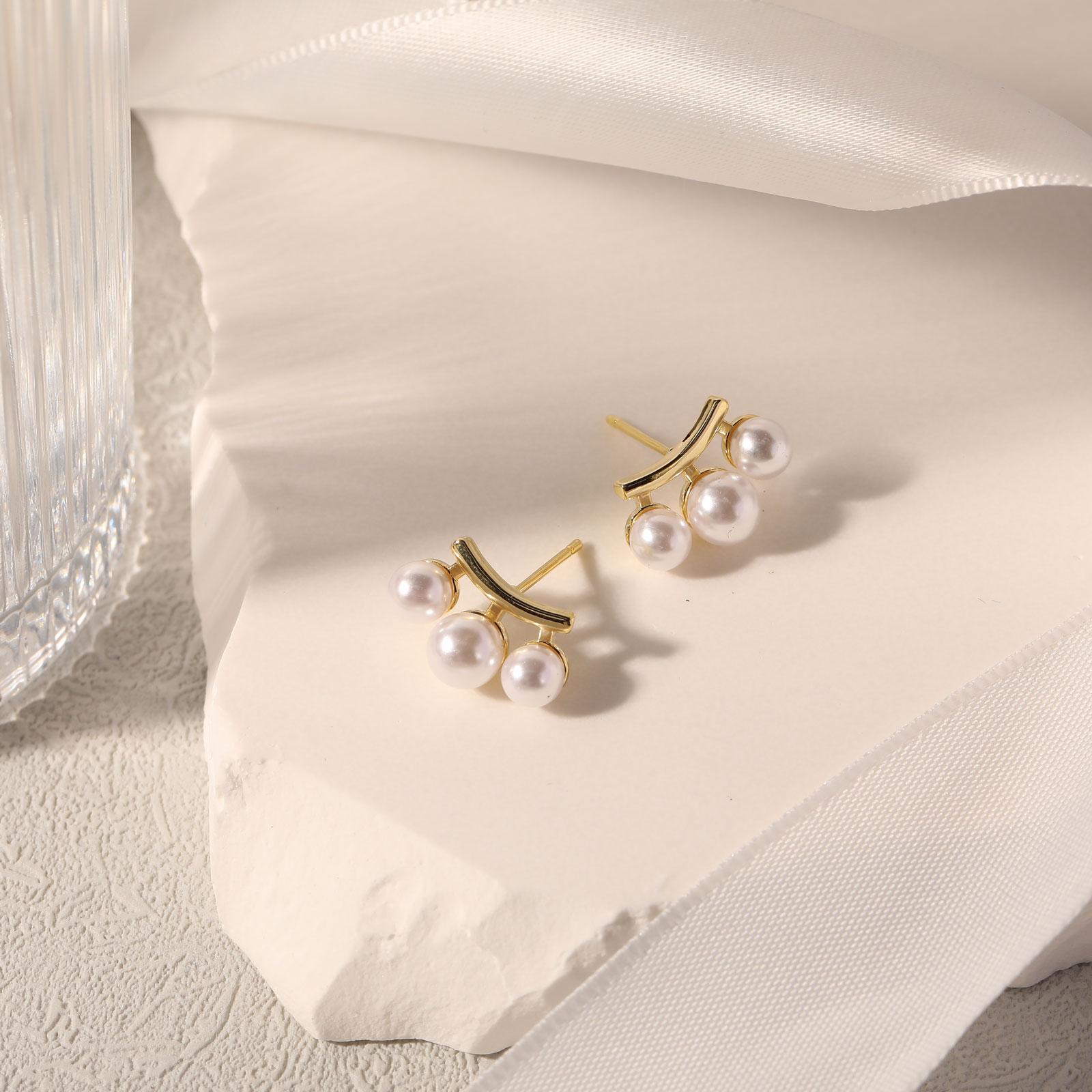 The dangling pearl earrings are great gifts for Mom, Grandma, Wife, Daughter or Sister. The small gold hoop earrings are best choice for Anniversary The dangling pearl earrings are great gifts for Mom, Grandma, Wife, Daughter or Sister. The small gold hoop earrings are best choice for Anniversary