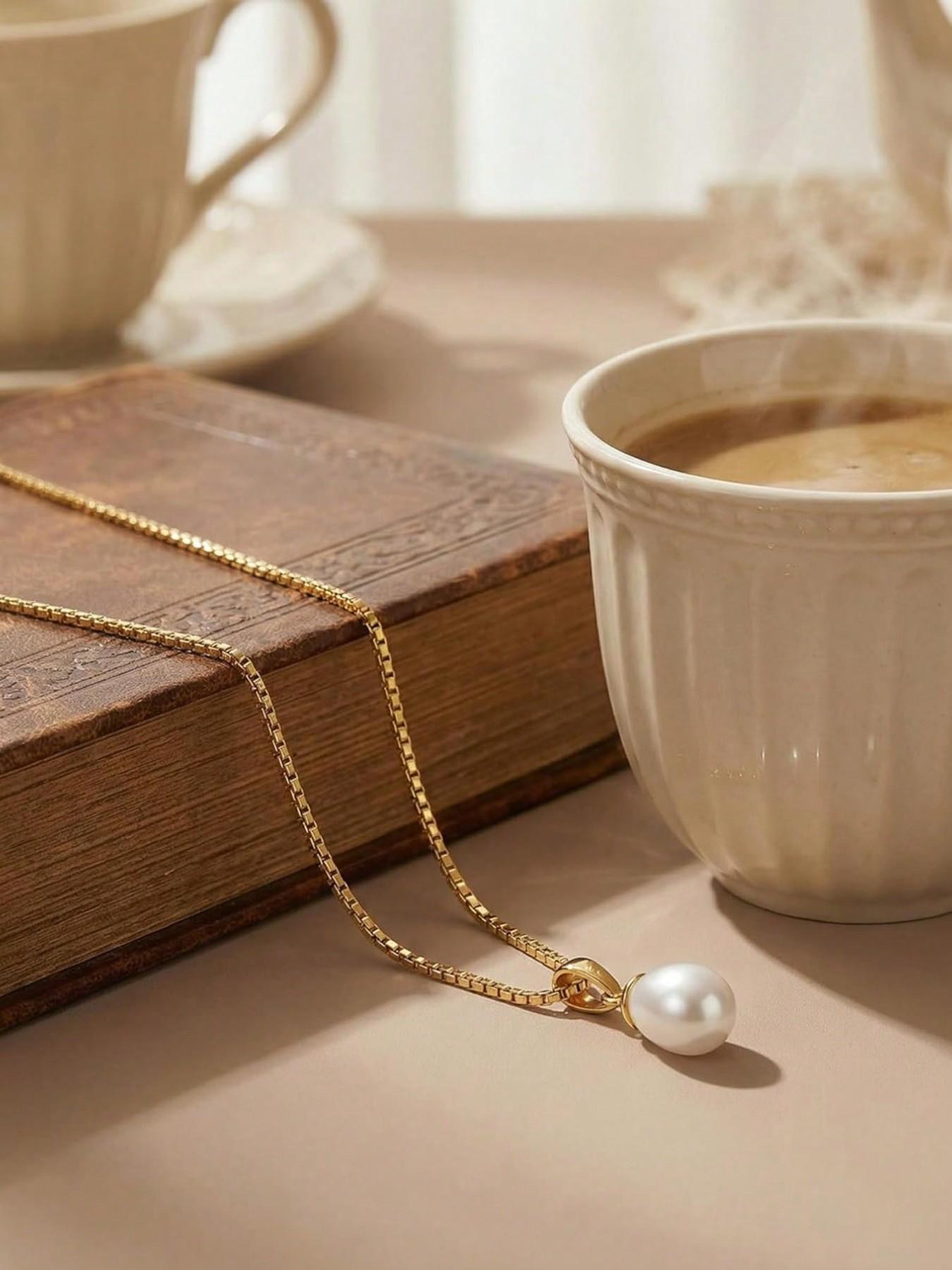 French Elegant Teardrop Pearl Necklace, Chain, Adjustable Length, Perfect for Daily, Travel, Date, Summer
