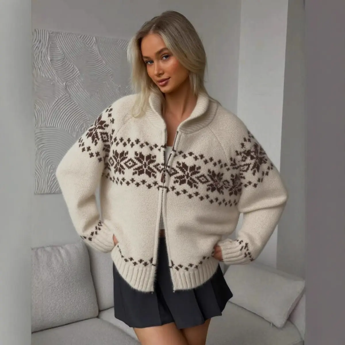Women’s Oversized Fair Isle Zip Up Knit Cardigan, Soft Plush Polo Collar Sweater Jacket, Vintage Nordic Snowflake Long Sleeve Outerwear for Fall Winter, Holiday and Everyday Wear