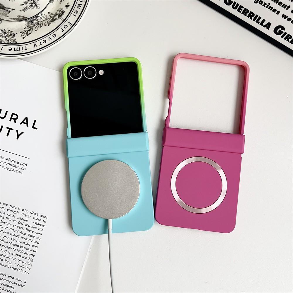 Gradient CD Pattern Phone Case for Samsung Galaxy Z Flip7/6/5/4/3, Wireless Charging Compatible, Hinge Protection, Anti-Slip Foldable Case