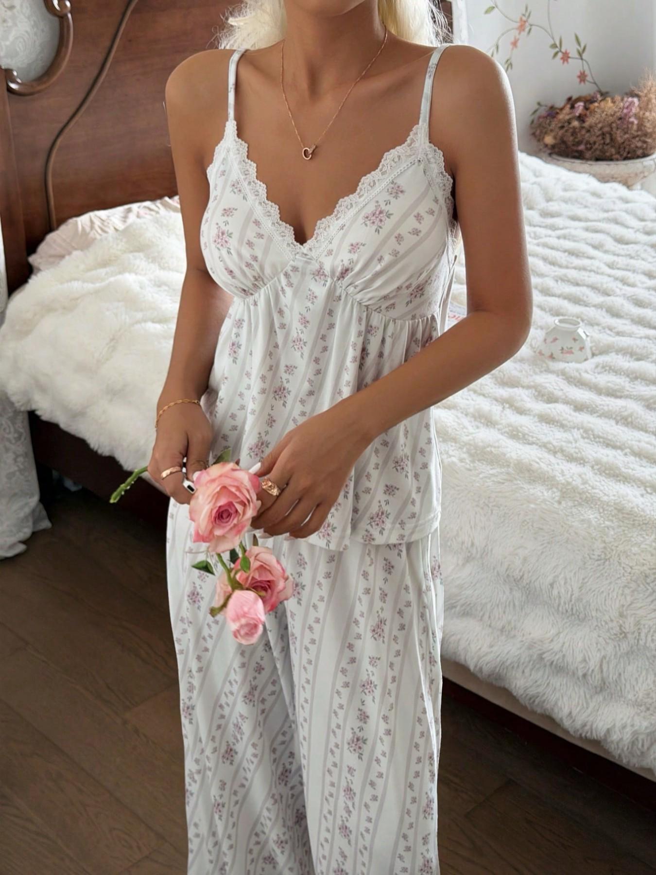 Women's Romantic Floral Patchwork Lace Trim Wide Leg Pajama Set, Comfortable Sleepwear for Ladies, Stylish Nightgown